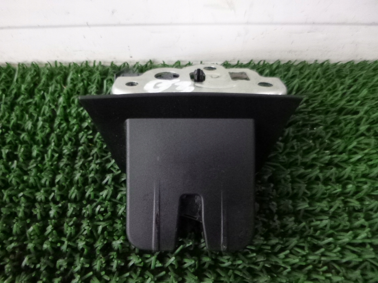 AUDI Q3 8U 2011- lock bonnet boot original