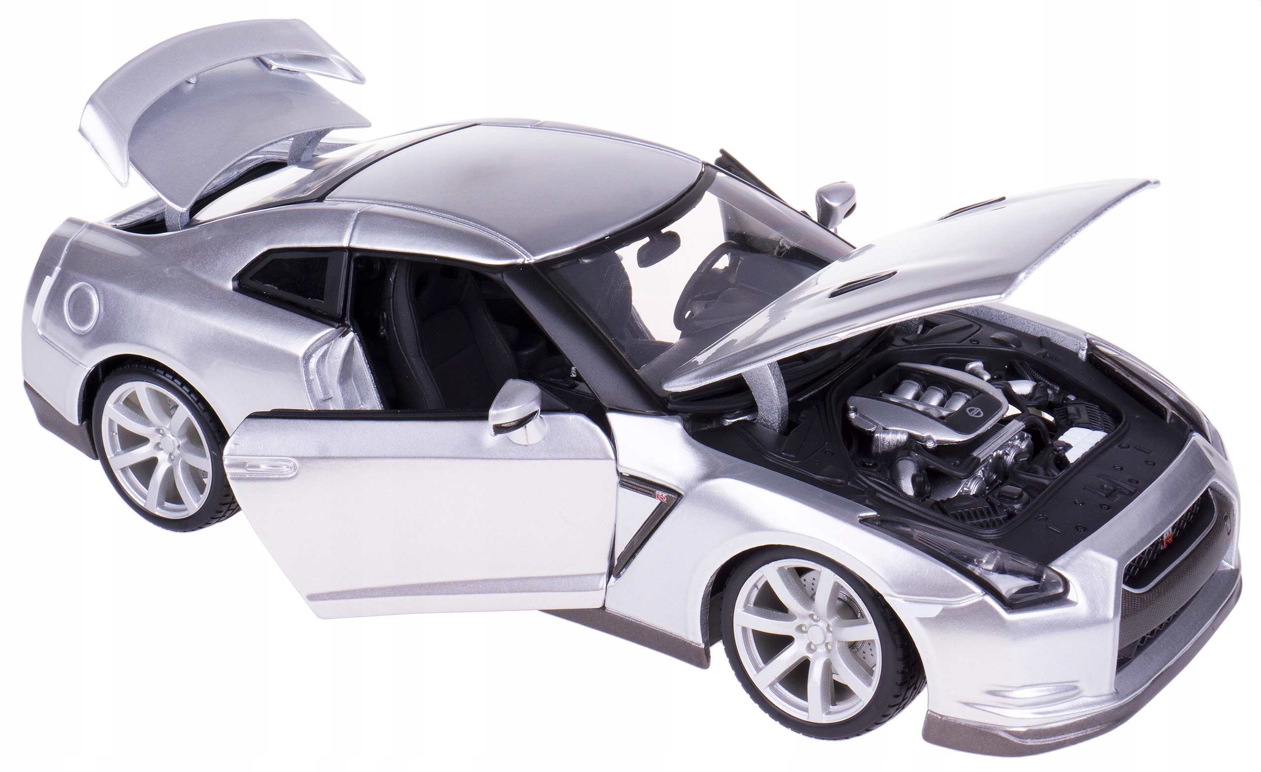 Nissan Gt-r 2009 Model Kovový Bburago 1:18 Stříbrný