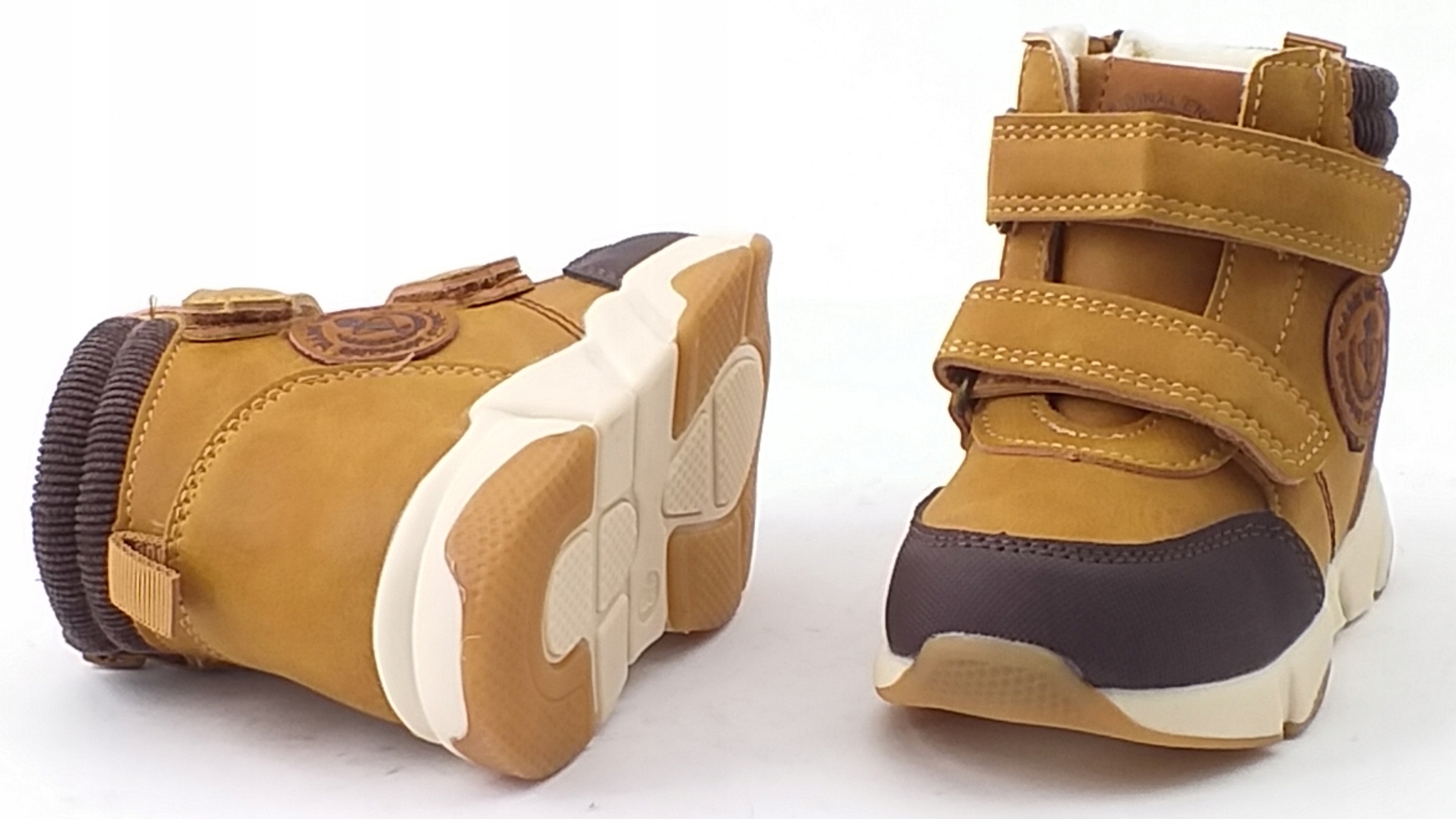 AMERICAN CLUB BUTY ZIMOWE OCIEPLANE XD72/22 TRZEWIKI CIEPŁE NA RZEPY BEŻ 26 Bohater / Bajka brak