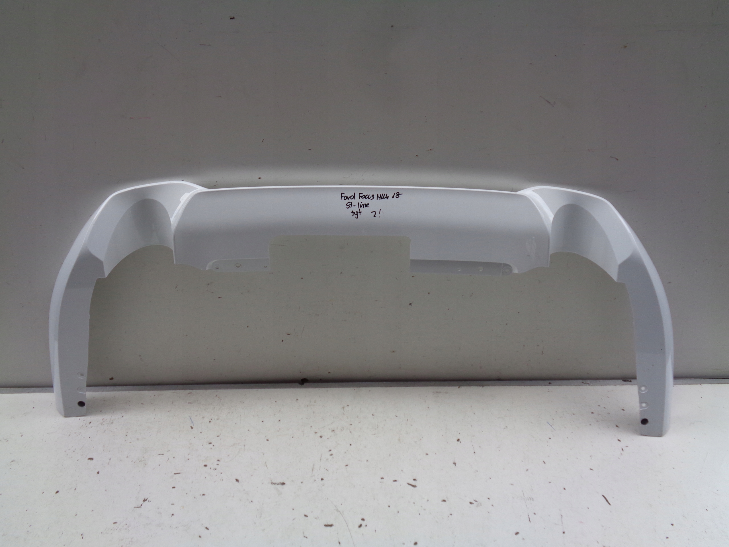 accessori Paraurti posteriore spoiler FORD FOCUS MK4 18- ST-LINE