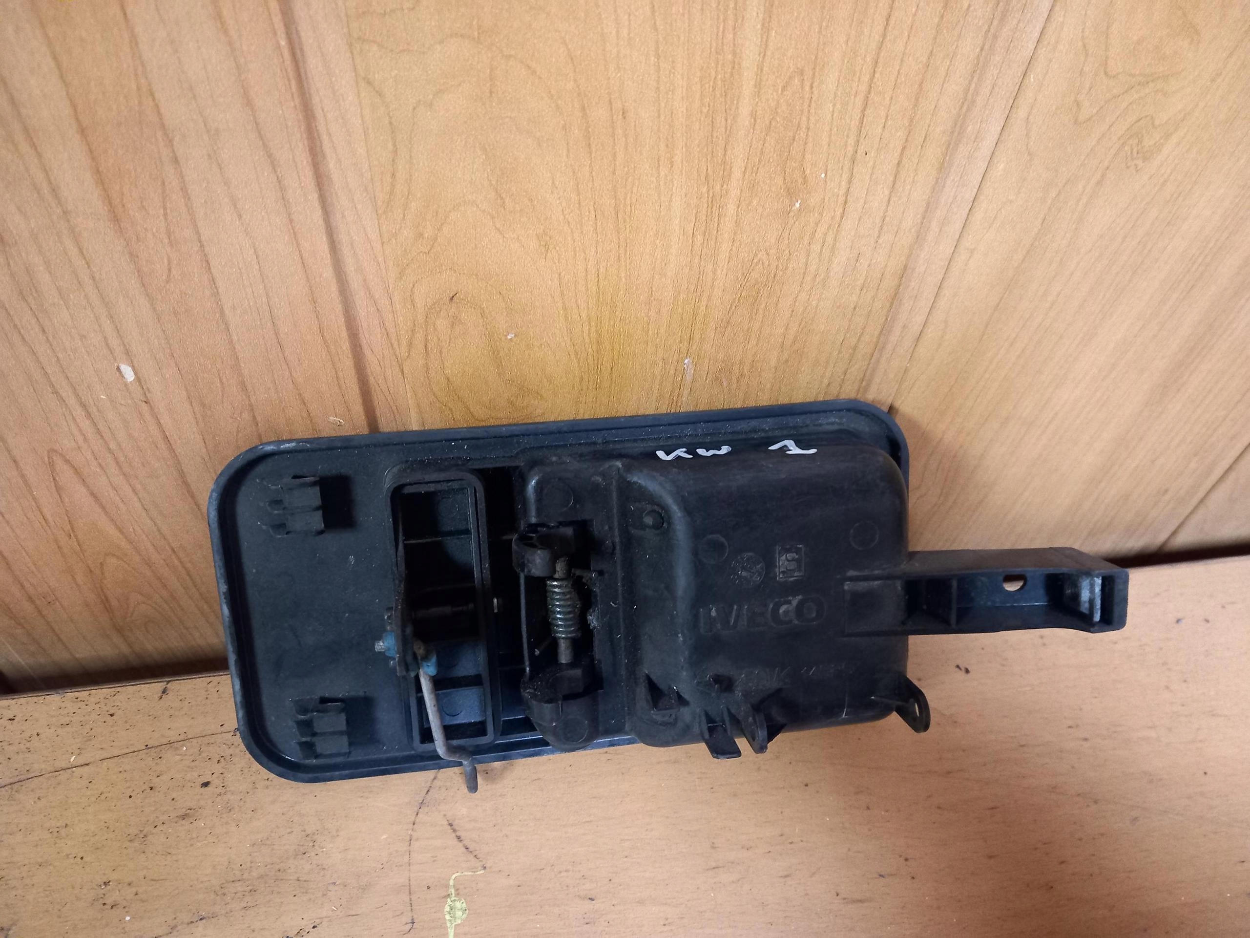 handle inner door right rear part IVECO DAILY IV POM14525 06-12