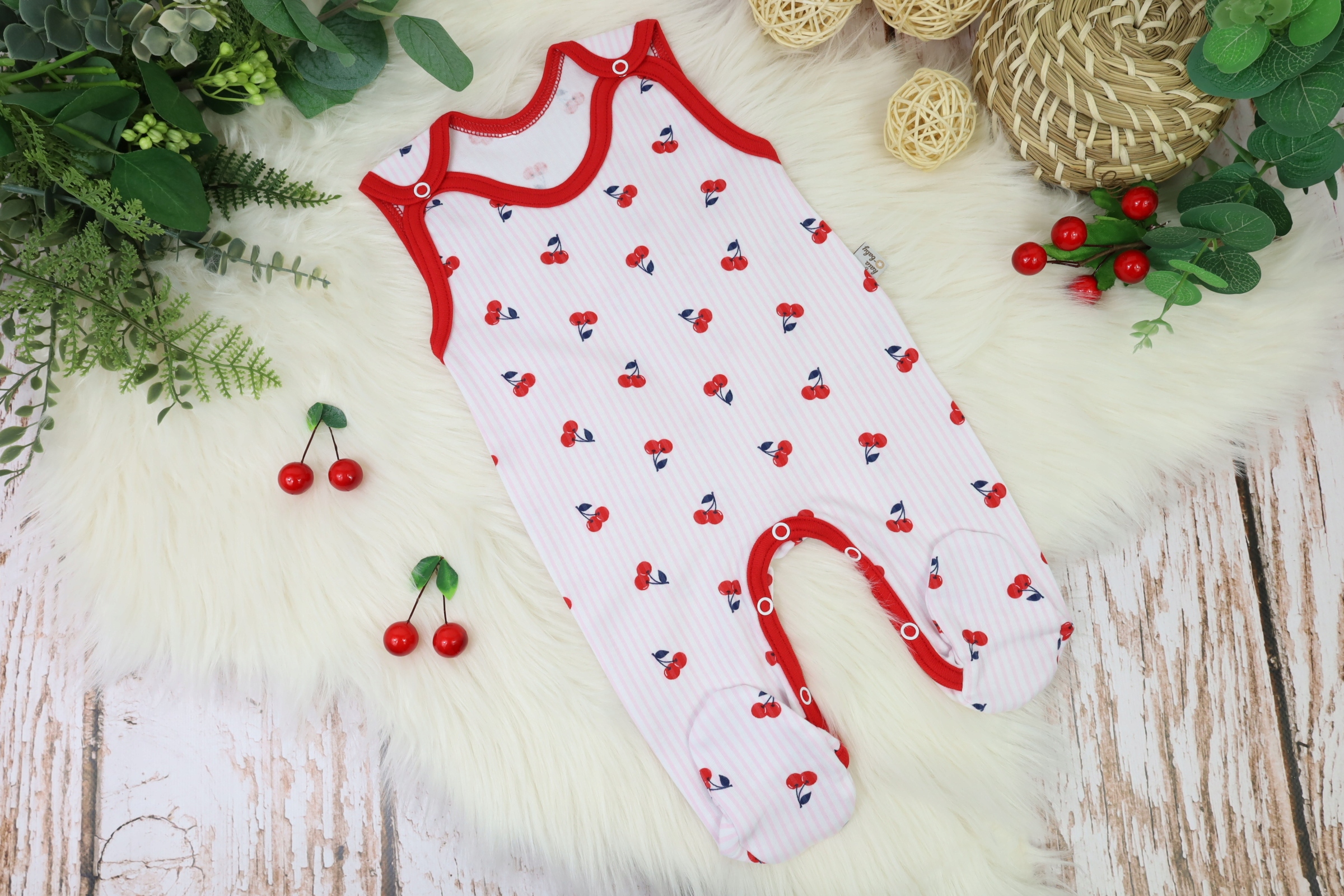 ŚPIOCHY NIEMOWLĘCE 74 ŚPIOSZKI ROZPINANE BAWEŁNA WISIENKI /85/ Rozmiar 74