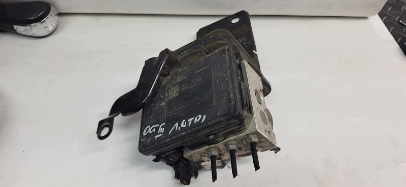 pompa ABS SKODA OCTAVIA III 5Q0614517AQ