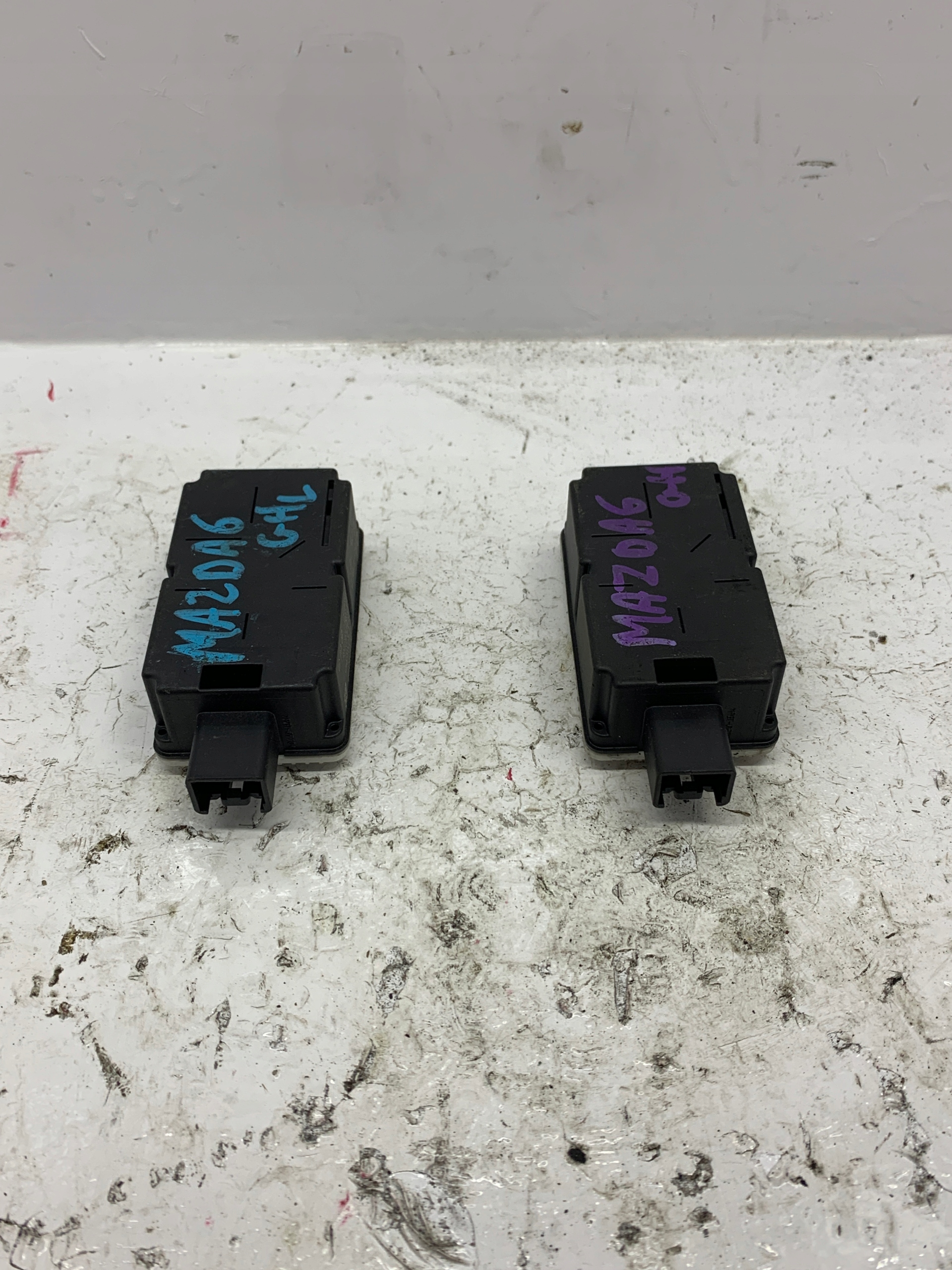 module control unit of a lock DF71-675RZ-A MAZDA