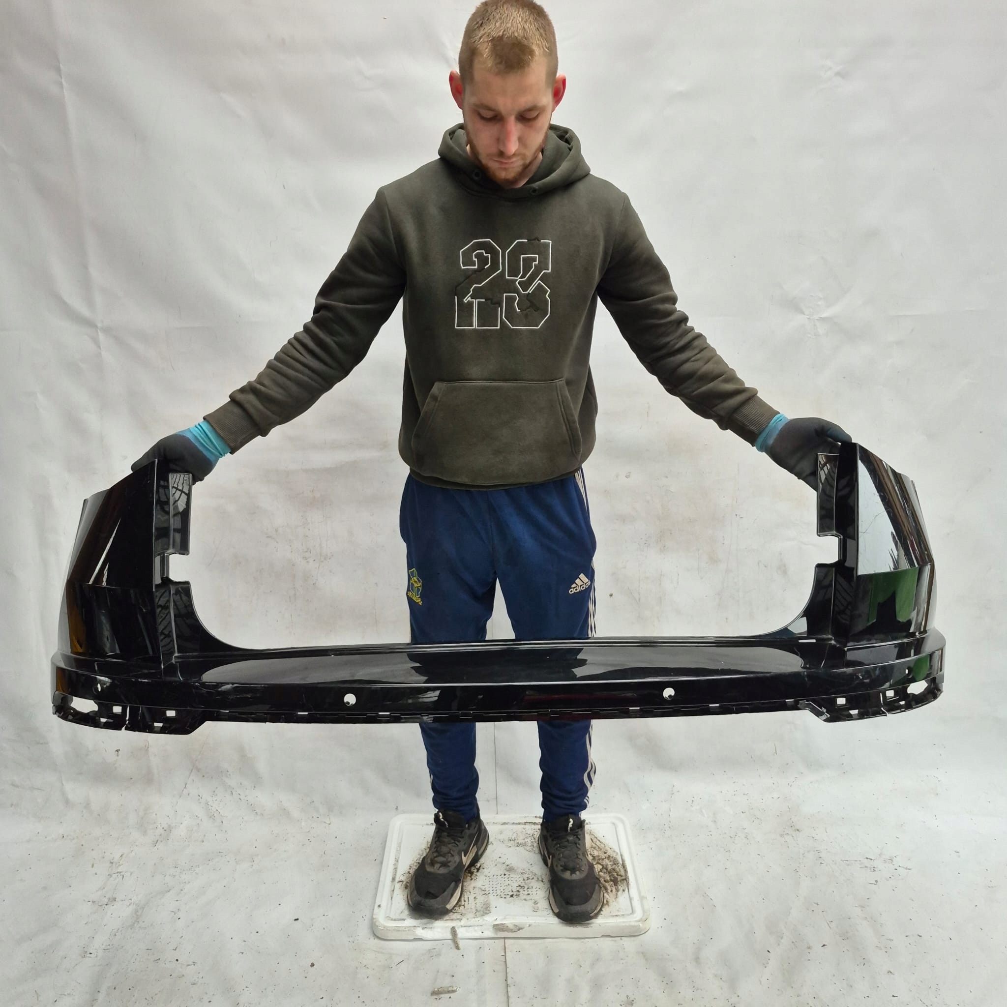 SKODA KAROQ LIFT 21-> bumper rear part rear 4XPDC