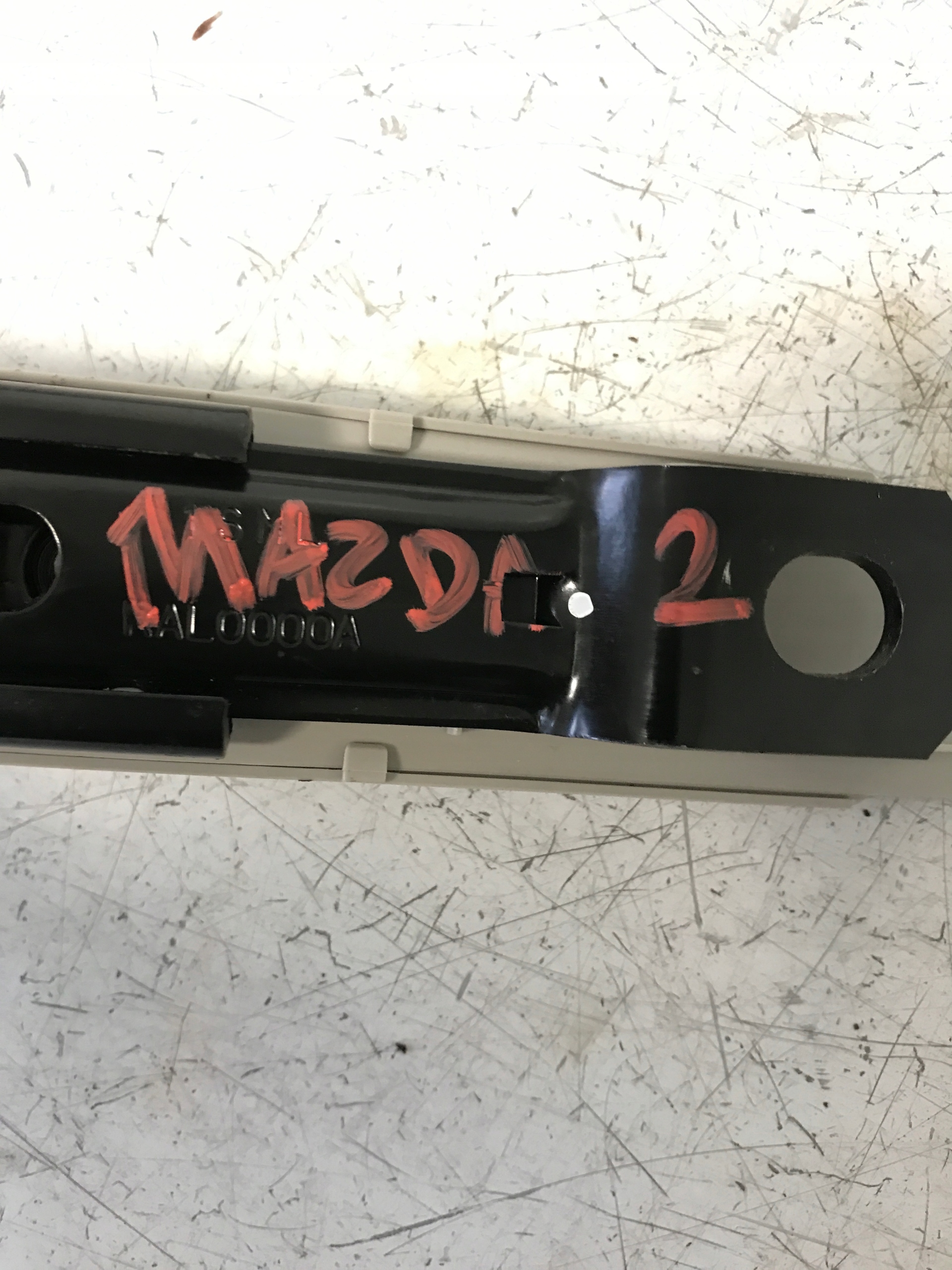 REGULACJA stěny MAZDA 2 DY