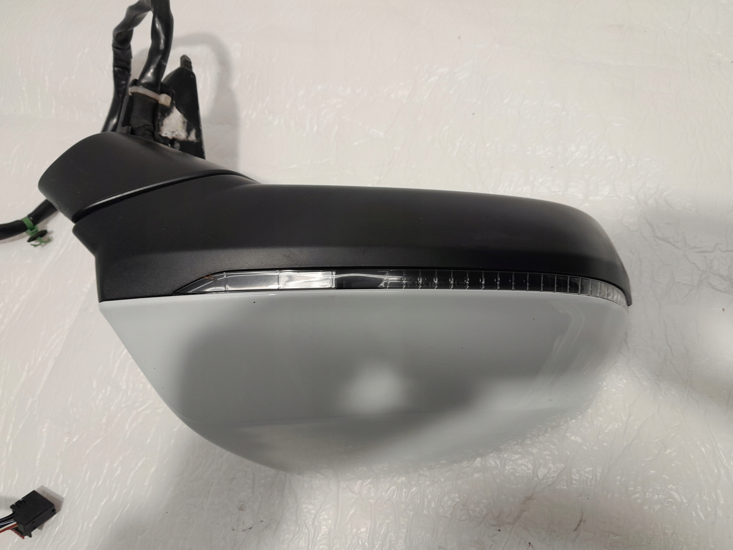 AUDI Q5 80A mirror exterior right ASYSTENT KAMERA 15 PIN LS94