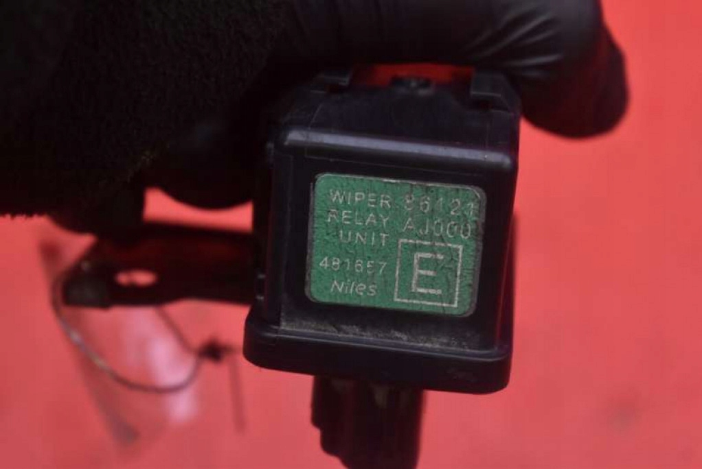 control unit module relay of wipers 86121AJ000 SUBARU OUTBACK 4 IV 09-12