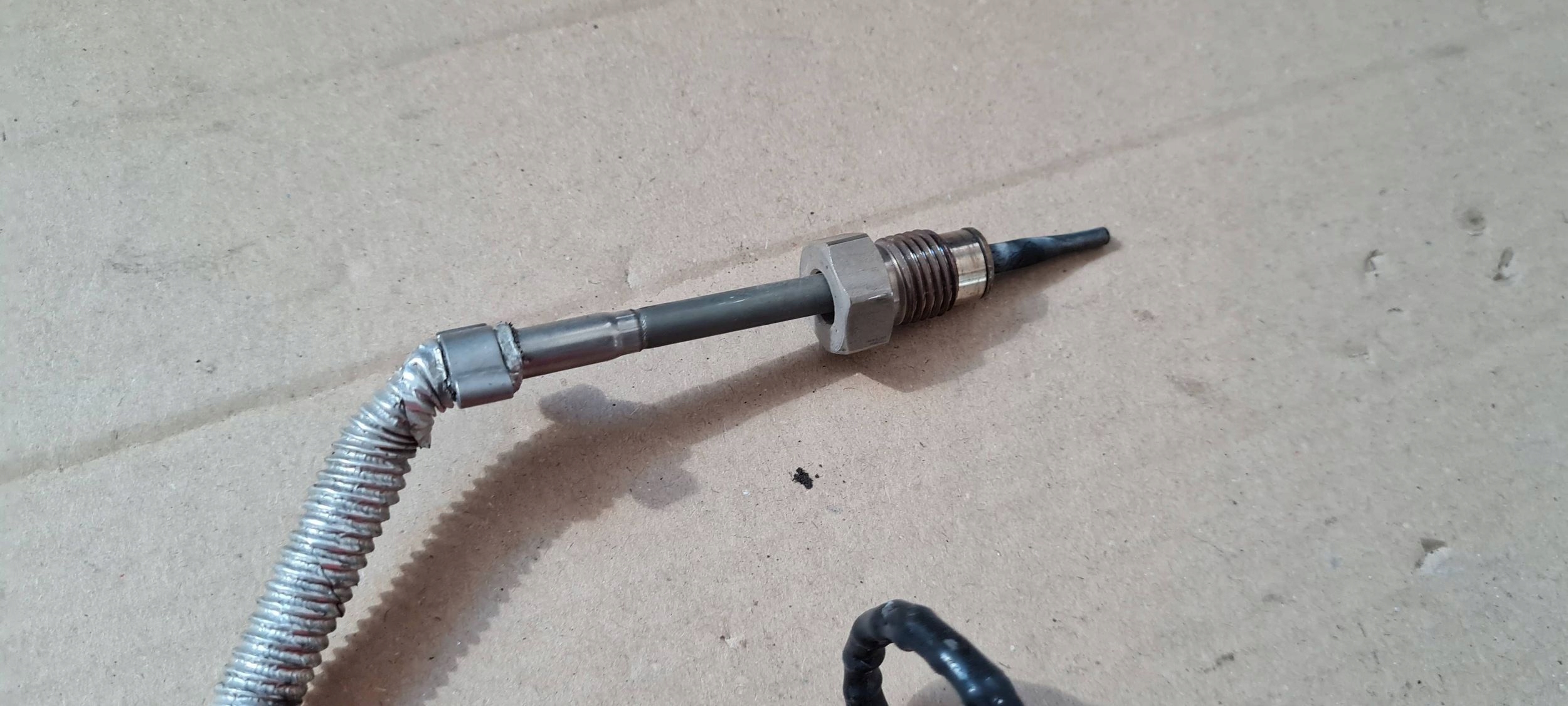 A6 C8 4K Sensor TEMPERATURY Gase 2.0 TDI 05L919529E A4 B9 8W A5
