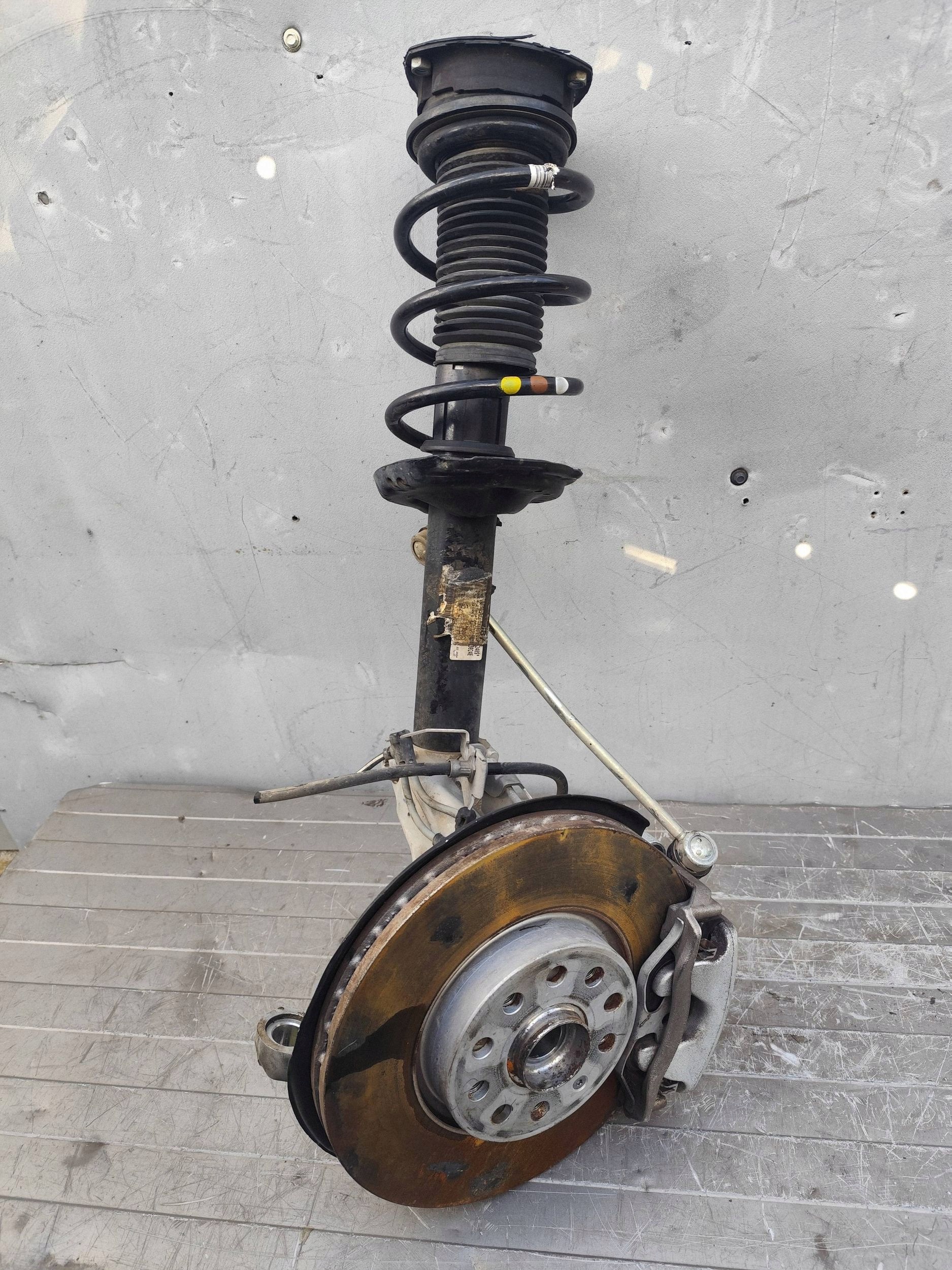 CUPRA FORMENTOR swing shock absorber front right 5WA407258C DEMONTAZ