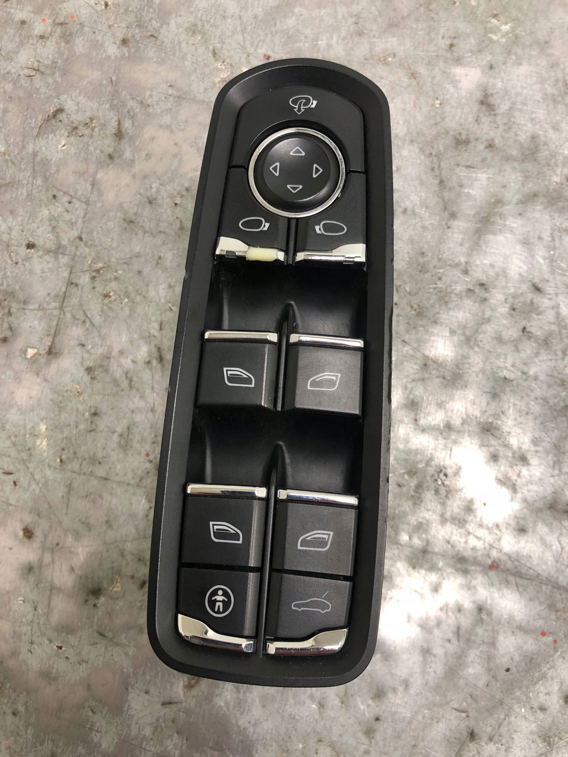 window control switch left front PORSCHE PANAMERA 970 7PP959858K