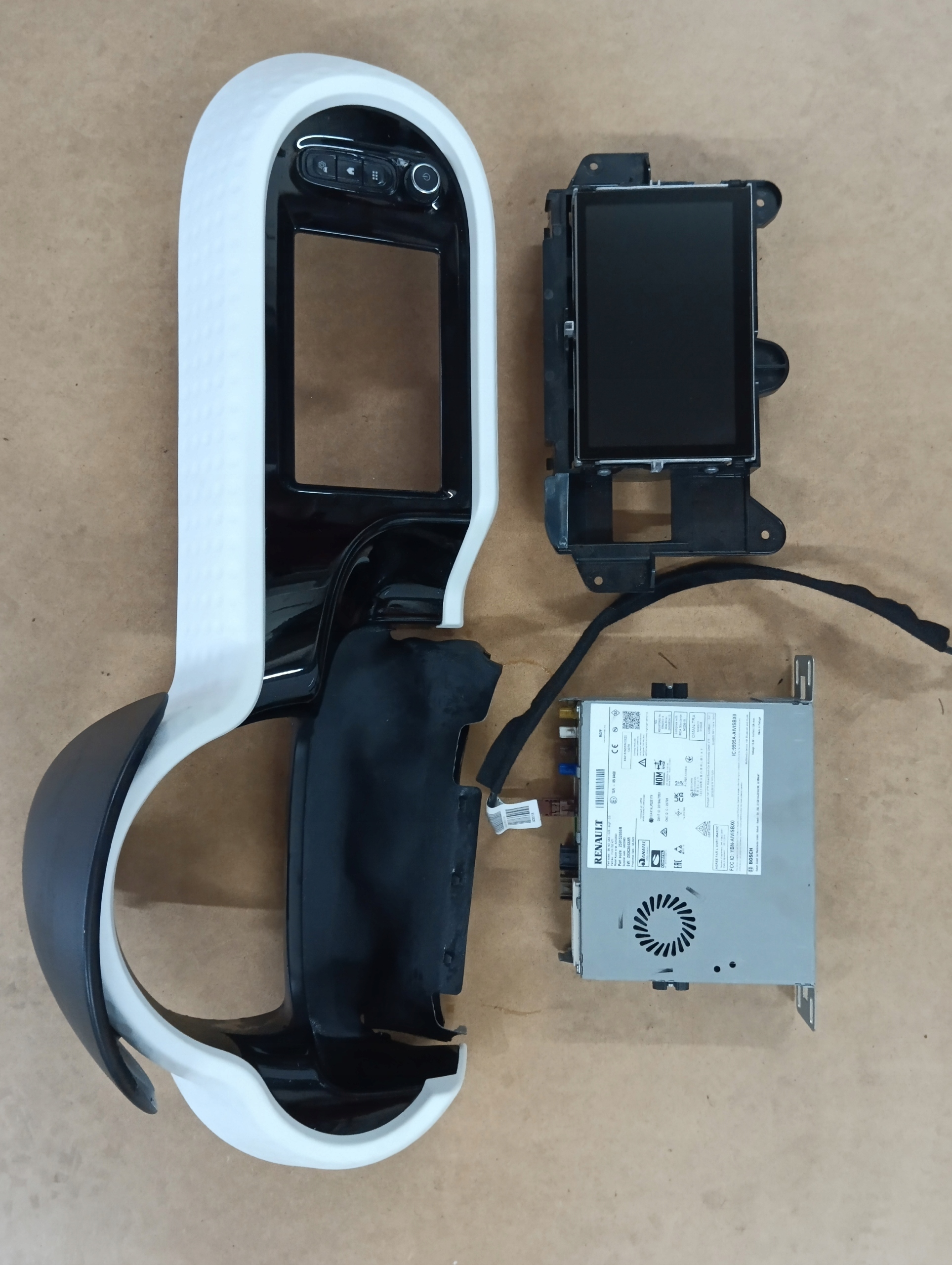 радио дисплей renault TWINGO III РЕСТАЙЛИНГ комплект