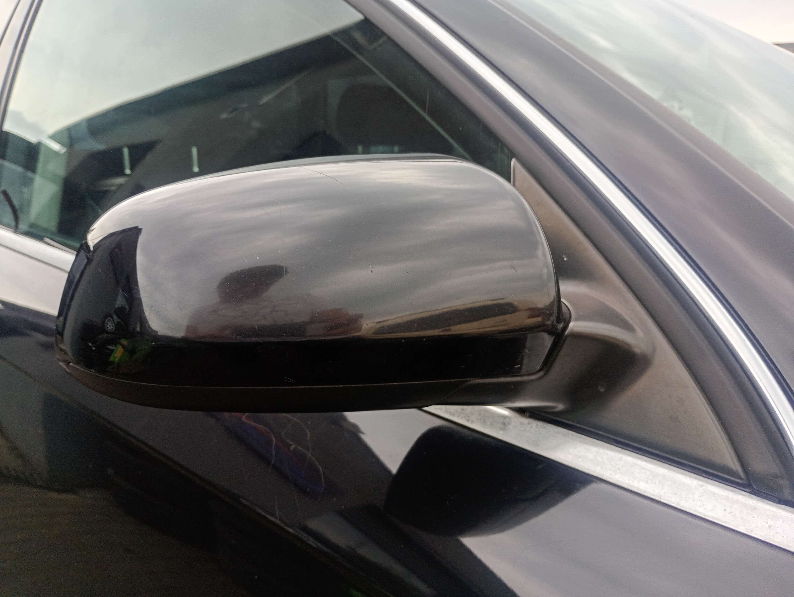 mirror right electrics Audi A4 B7 05-08 kod lakieru L8L8