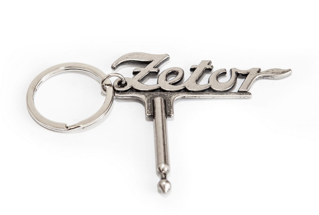 KOLEKCJONERSKI KLUCZYK STACYJKI ZETOR BRELOK