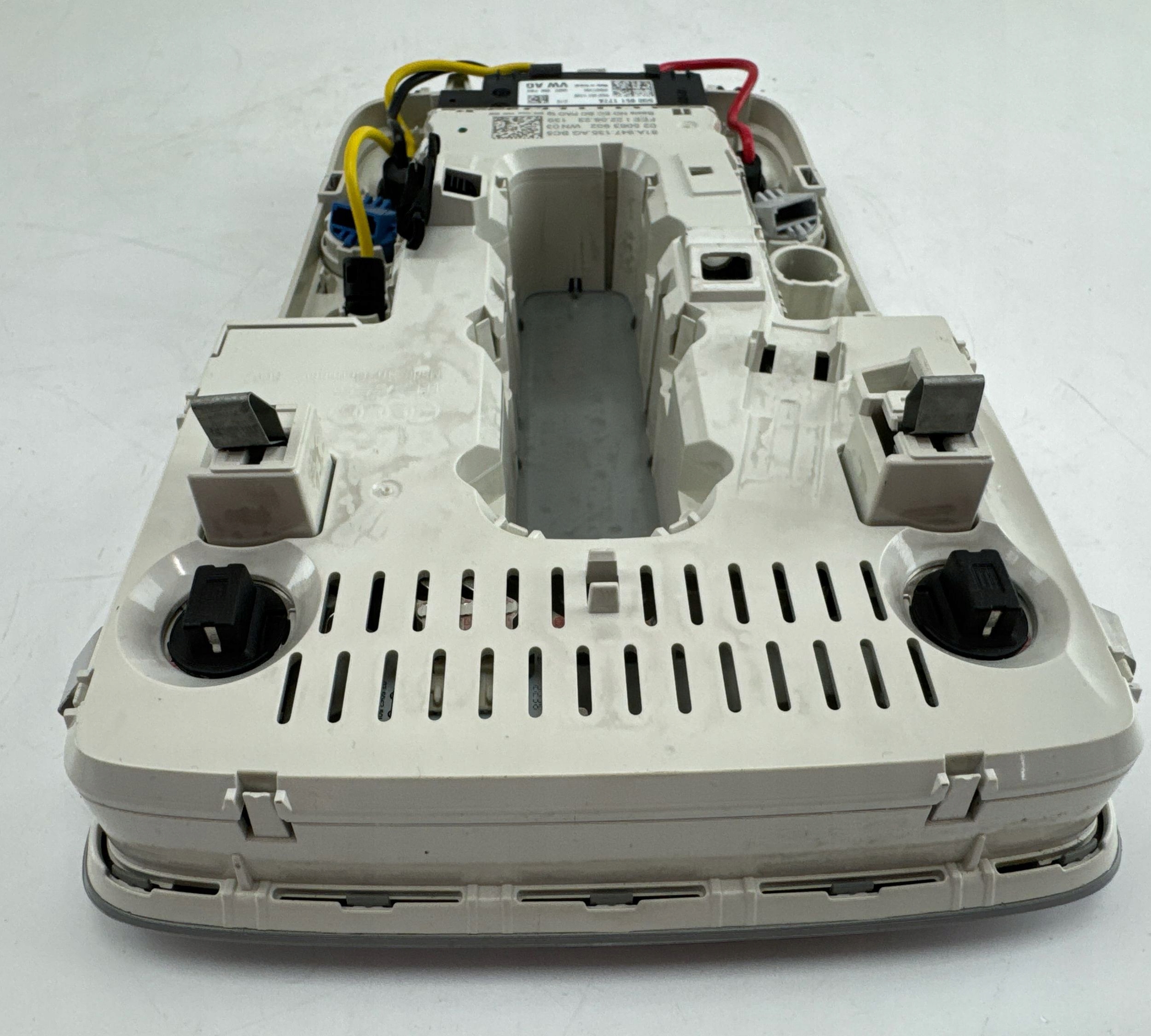 Audi Q8 2023 свет кресло переднего