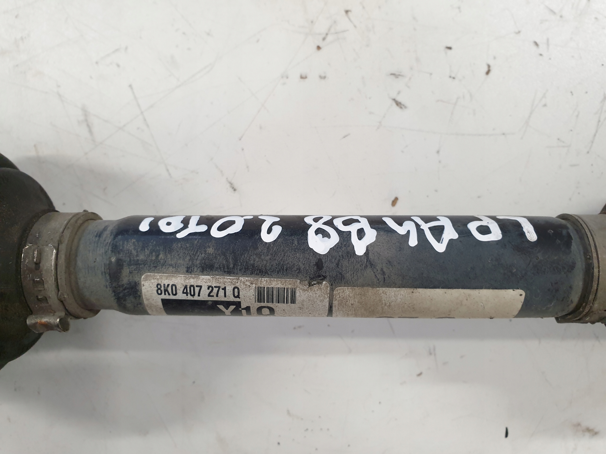 semi-axis AUDI A4 B8 A5 2.0 TDI 2008- 8K0407271Q