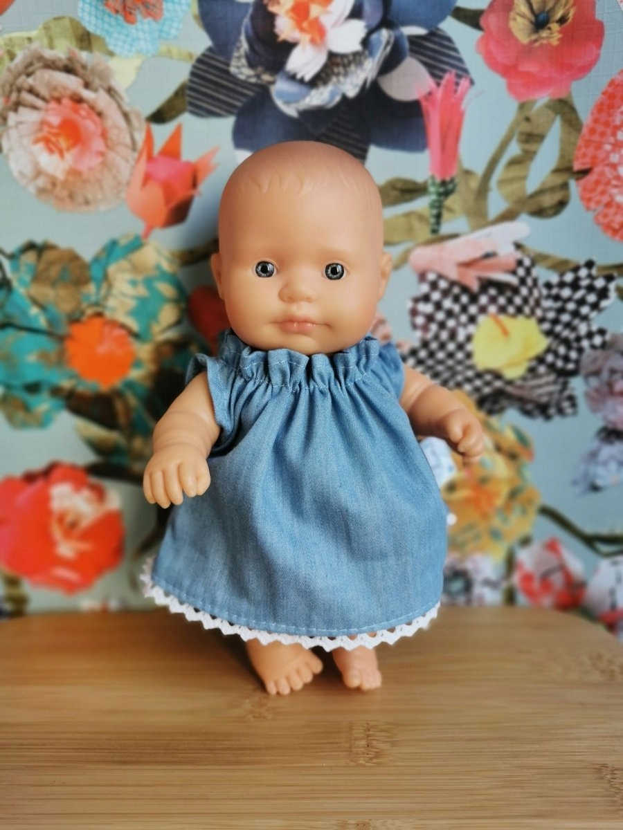 

Olimi, sukienka dla lalki Miniland 21cm, jeansowa