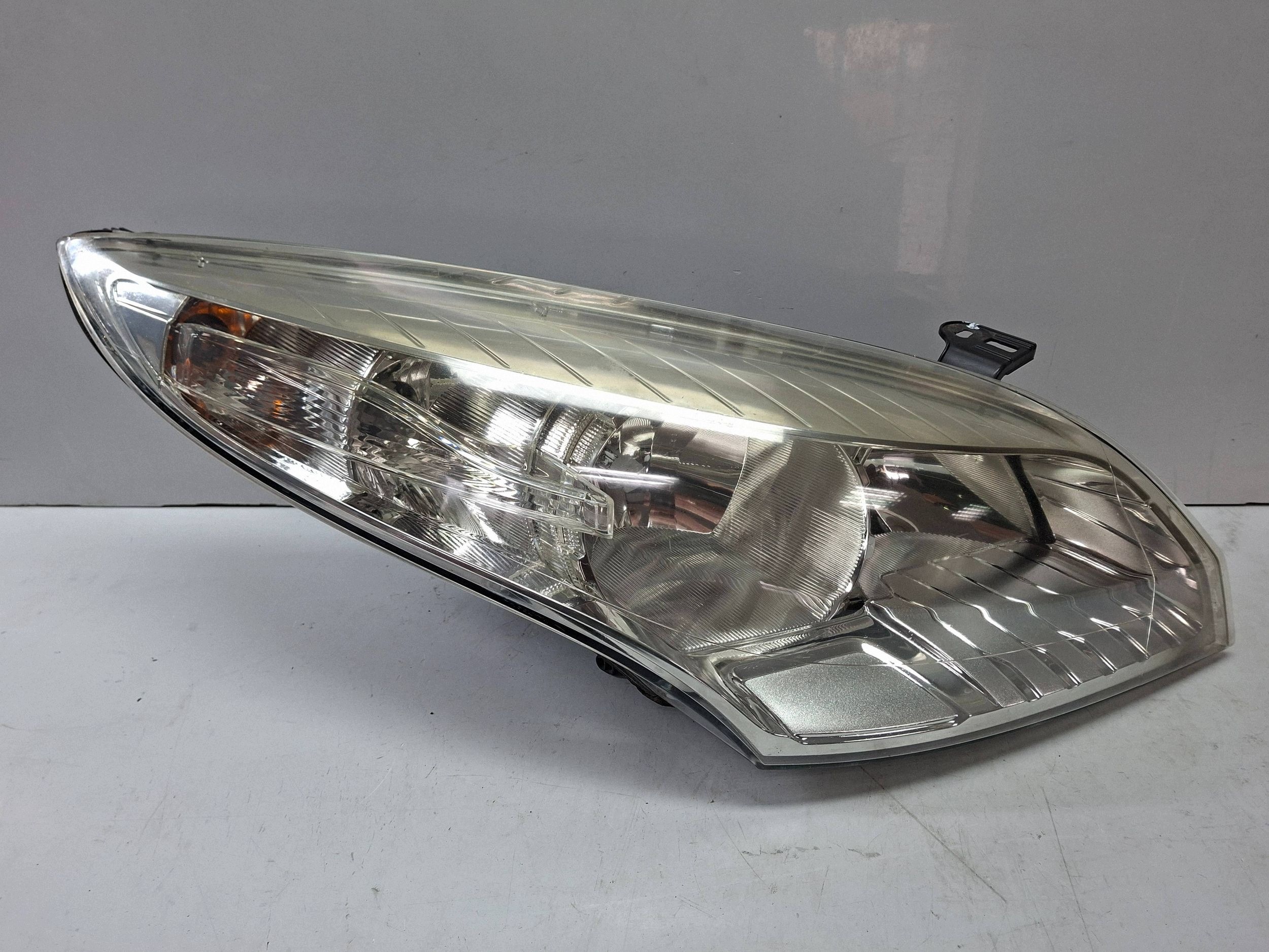 light front right 260108719R RENAULT MEGANE III 2009