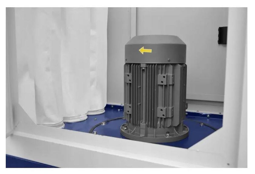 ODCIĄG PRZEMYSŁOWY WENTYLATOR POCHŁANIACZ DO PYŁÓW WIÓRÓW TROCIN 6500M3 5KW Marka Cormak