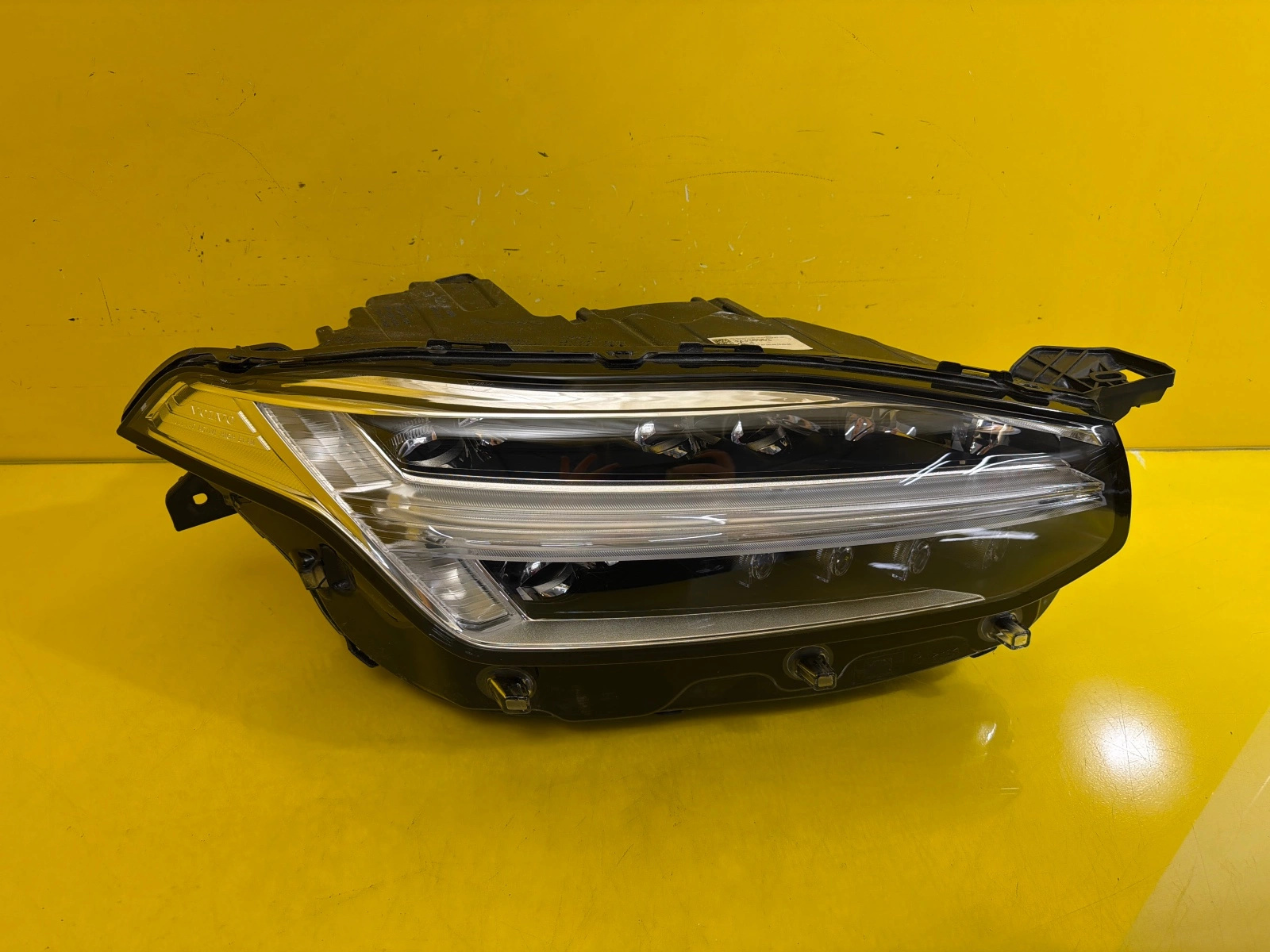light right Volvo XC90 II 17- Full Led 32338953