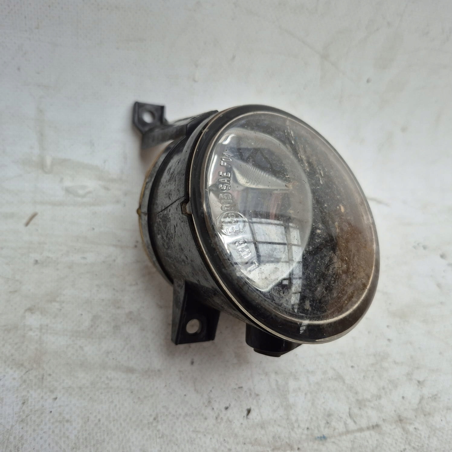 VW TOURAN and EOS fog light left front front 27128700