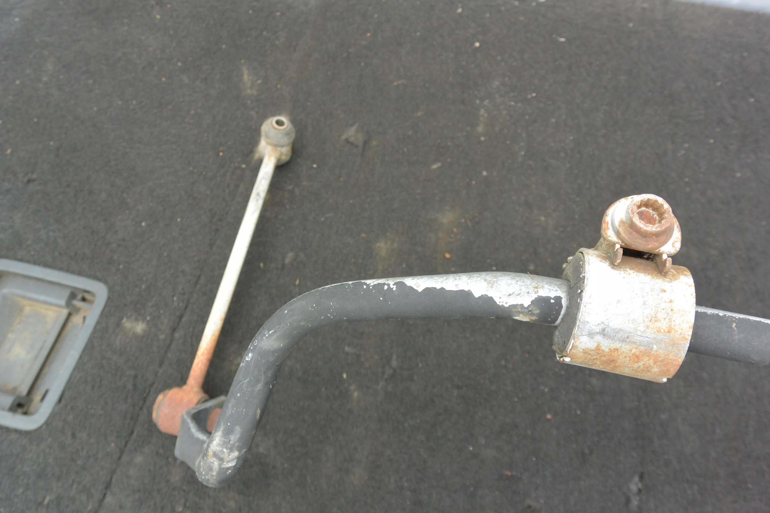 STABILIZATOR SPURSTANGE HECK HECK MERCEDES E-KLASA W212