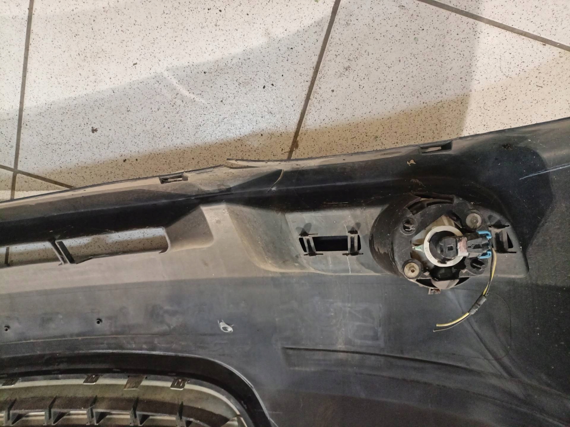 bumper front Chrysler Town and Country 5 2009
