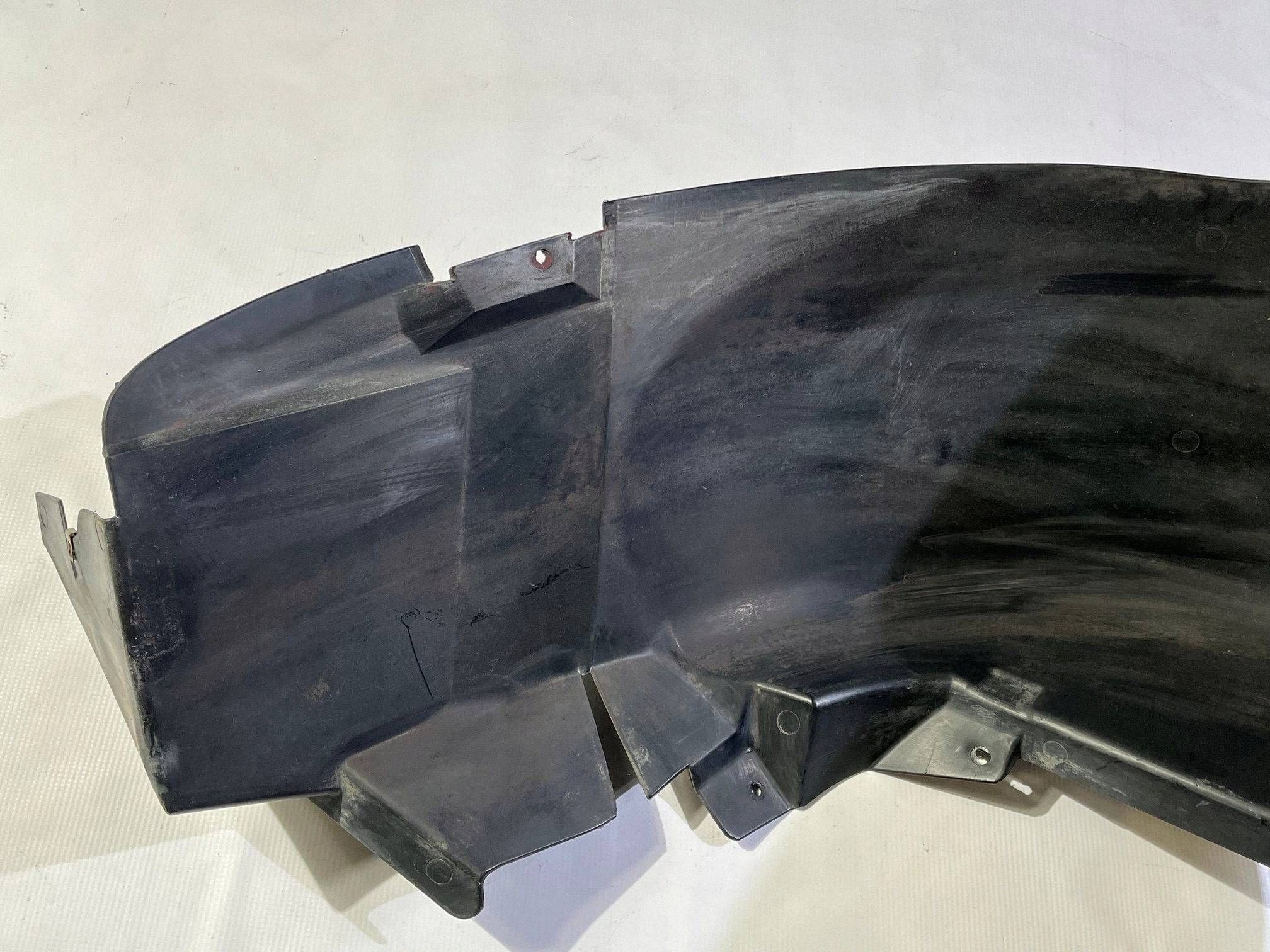 mudguard rear. left left rear part Chevrolet Corvette C5 1997