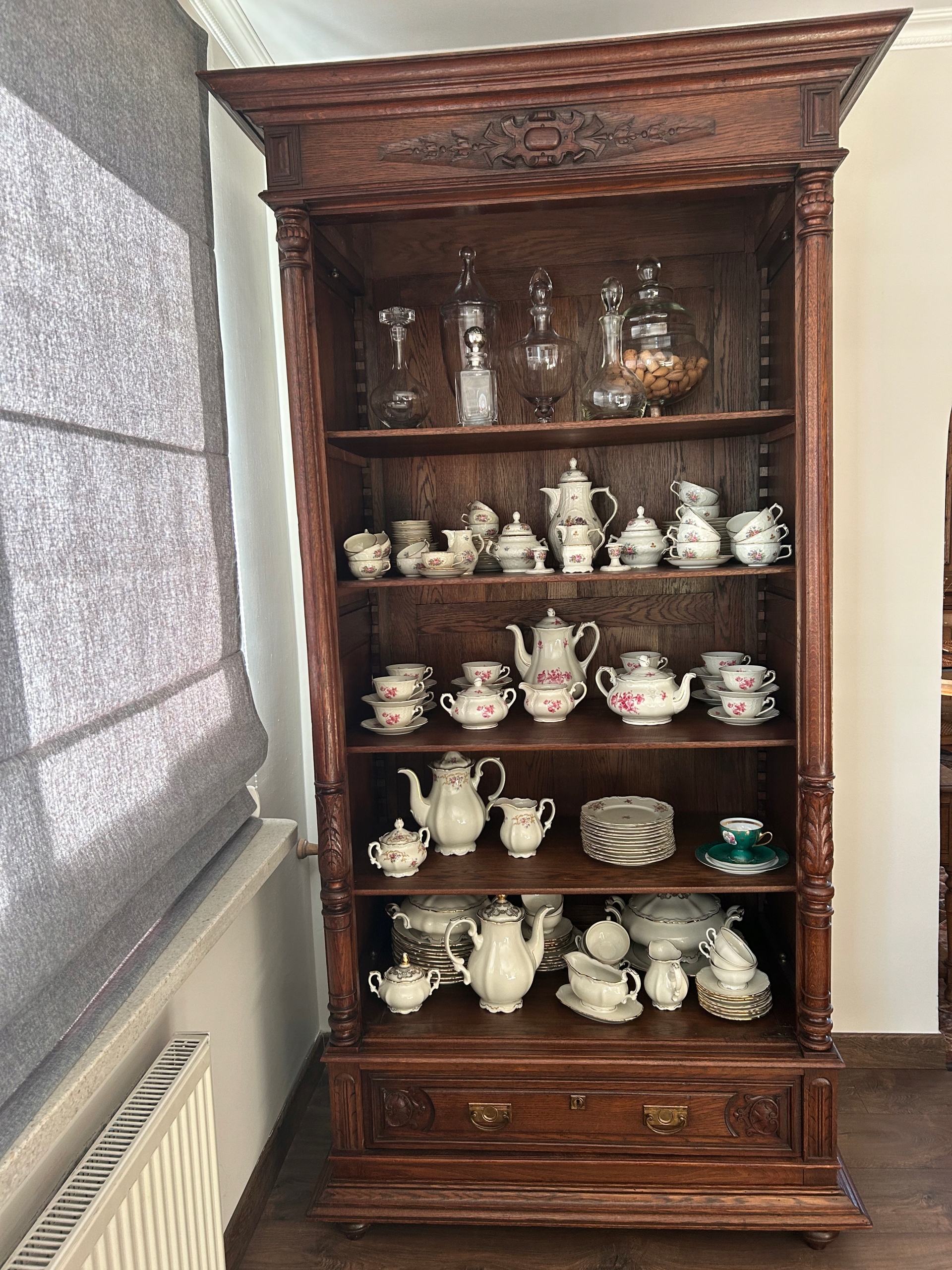 Stara dębowa biblioteka , pomocnik SZYBKA DOSTAWA