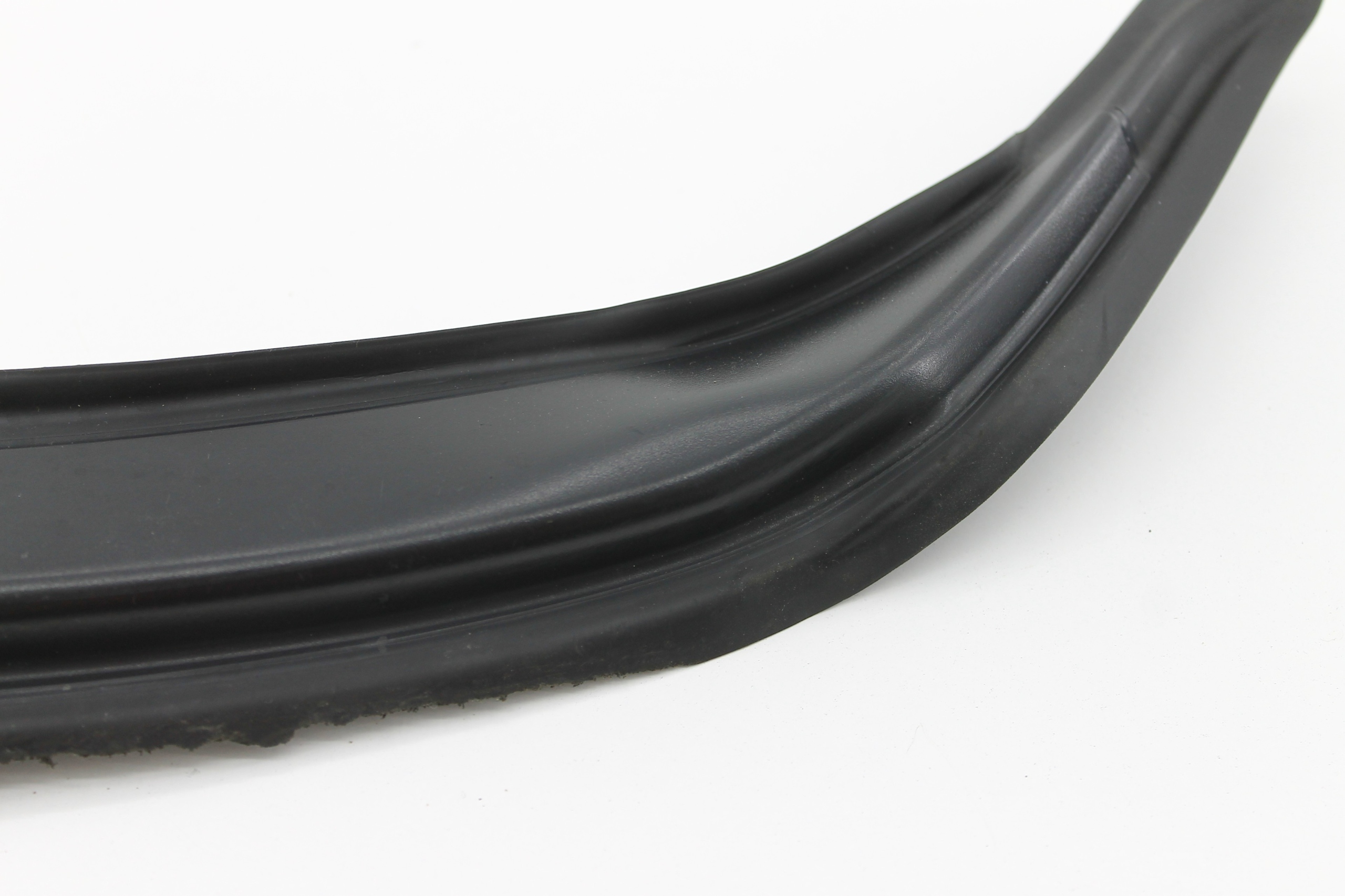 MINI CLUBMAN F54 USZCZELKA BŁOTNIKA TYŁ TYLNA LEWA Numer katalogowy części 51717385671