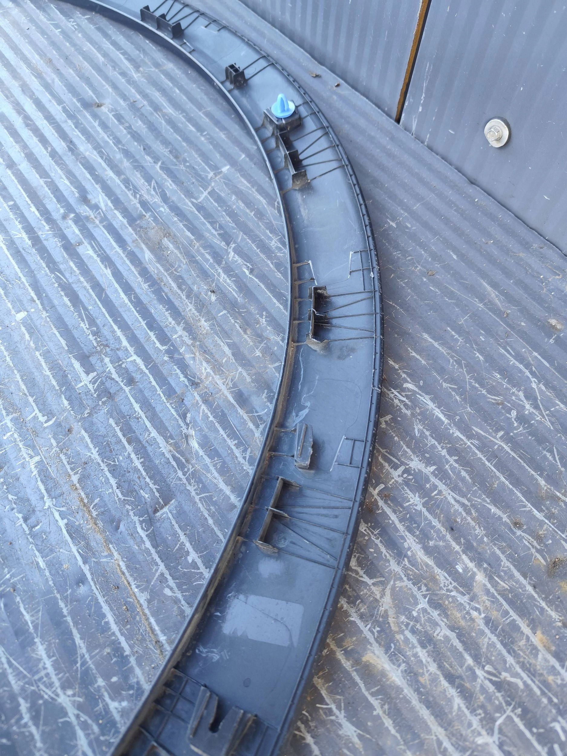 KIA SPORTAGE V fender front right complete DEMONTAZ