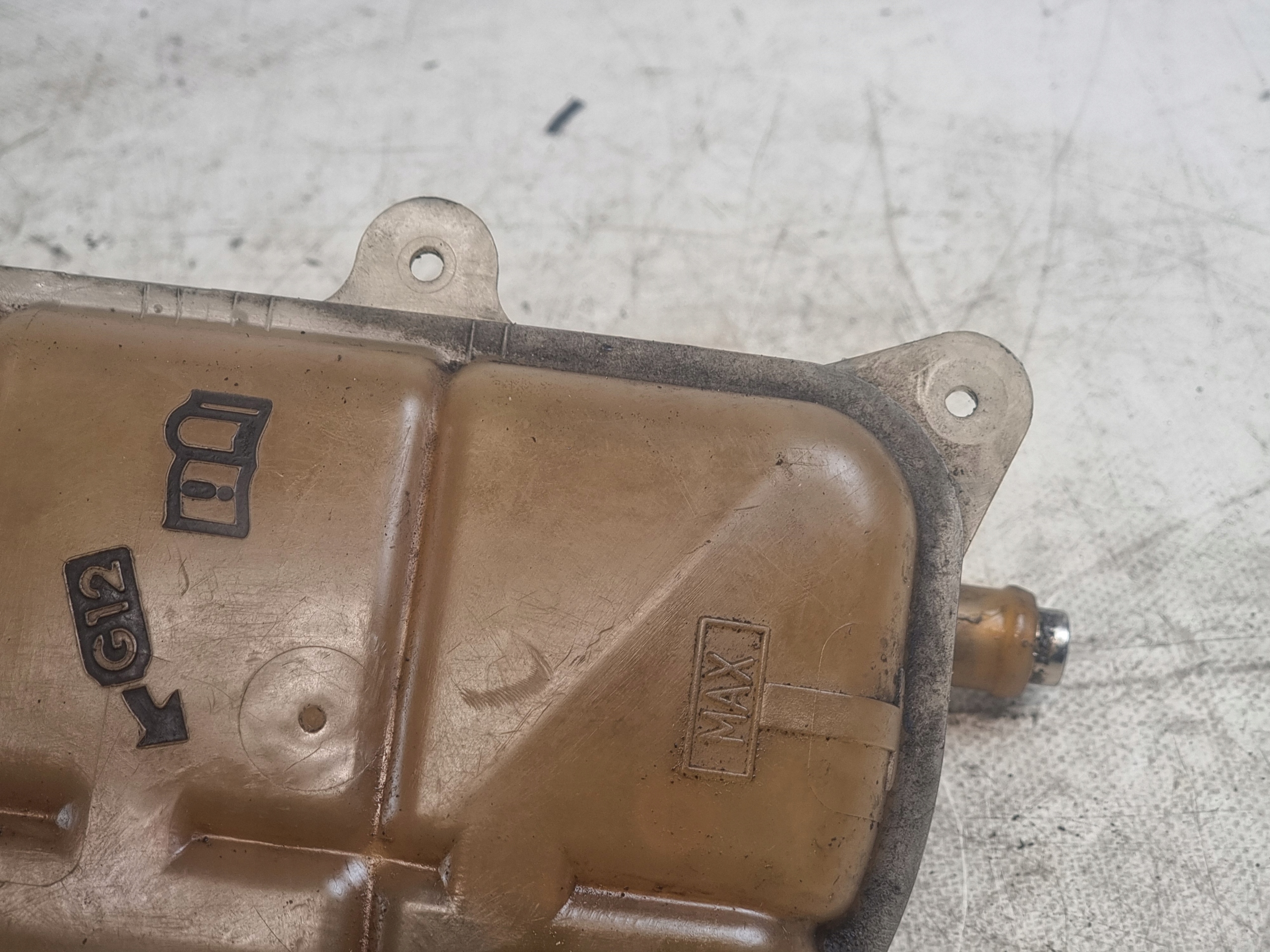 Scheibenwaschbehälter OE 8D0121403J VW PASSAT B5 1.8 20V 98r