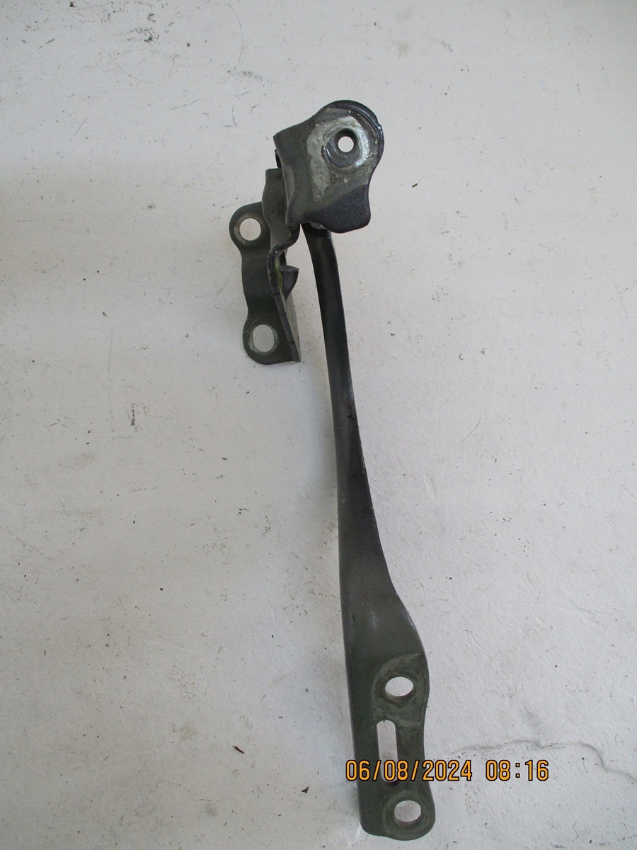 hinge bonnet hinges TOYOTA YARIS CROSS 22R right left