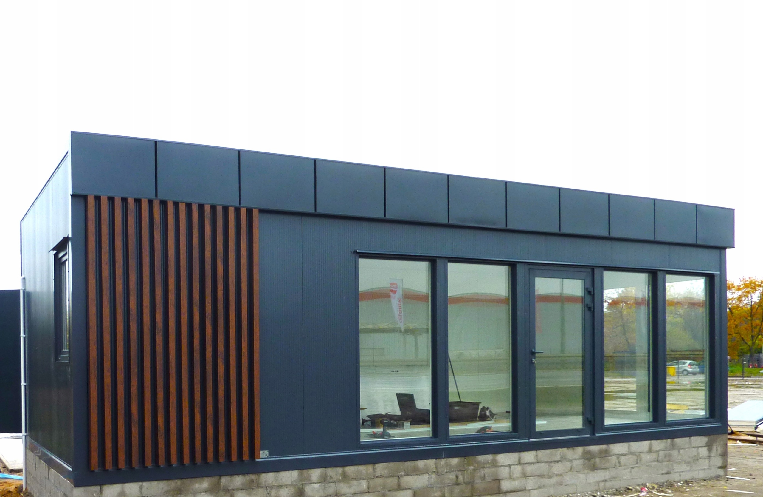 PAWILON HANDLOWY KOMIS SKLEP KIOSK KONTENER 7 x 4 Marka inny