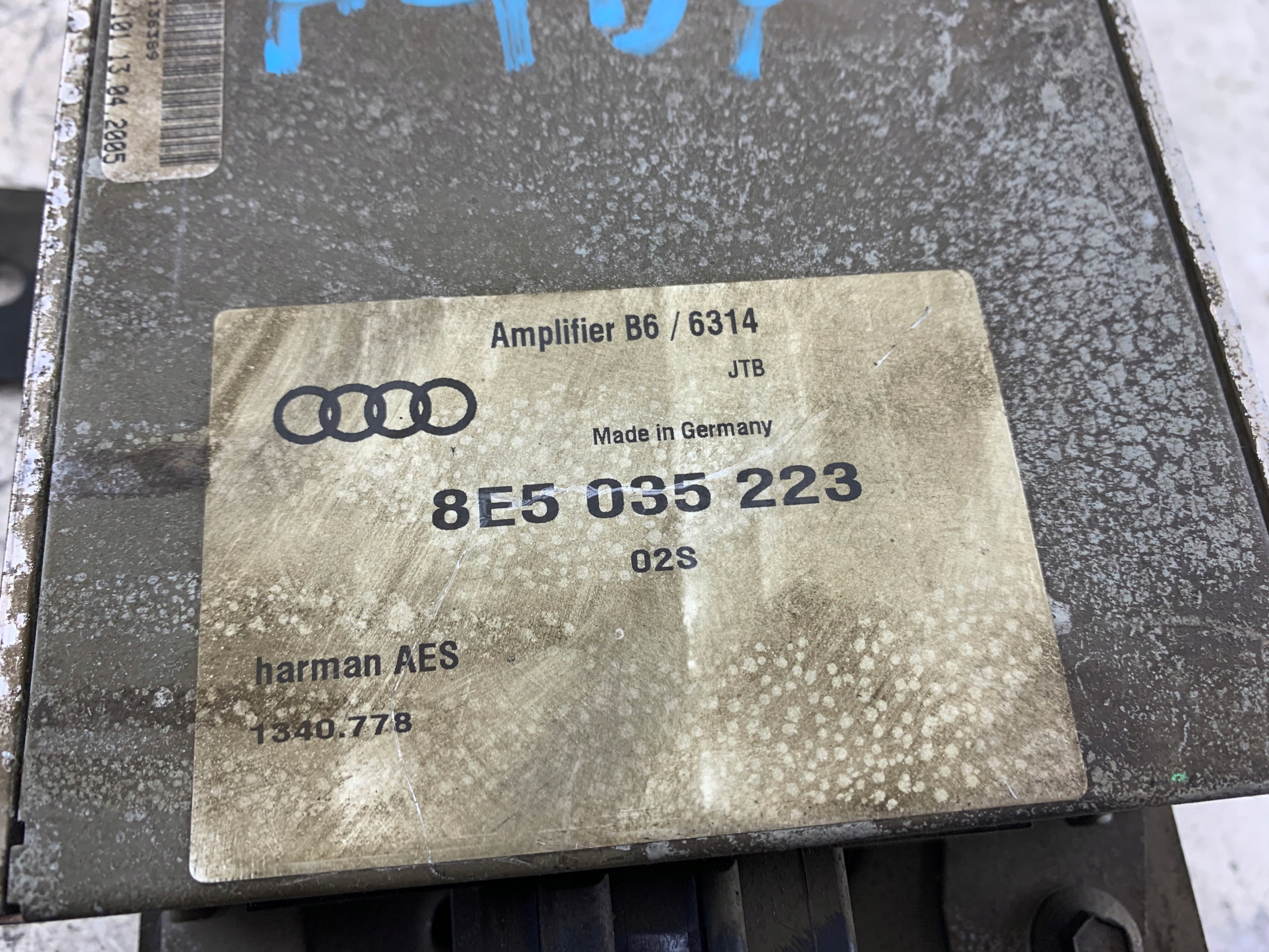 AUDI A4 B6 B7 amplifier AUDIO + ANTENY 8E5035223 8E0035456B