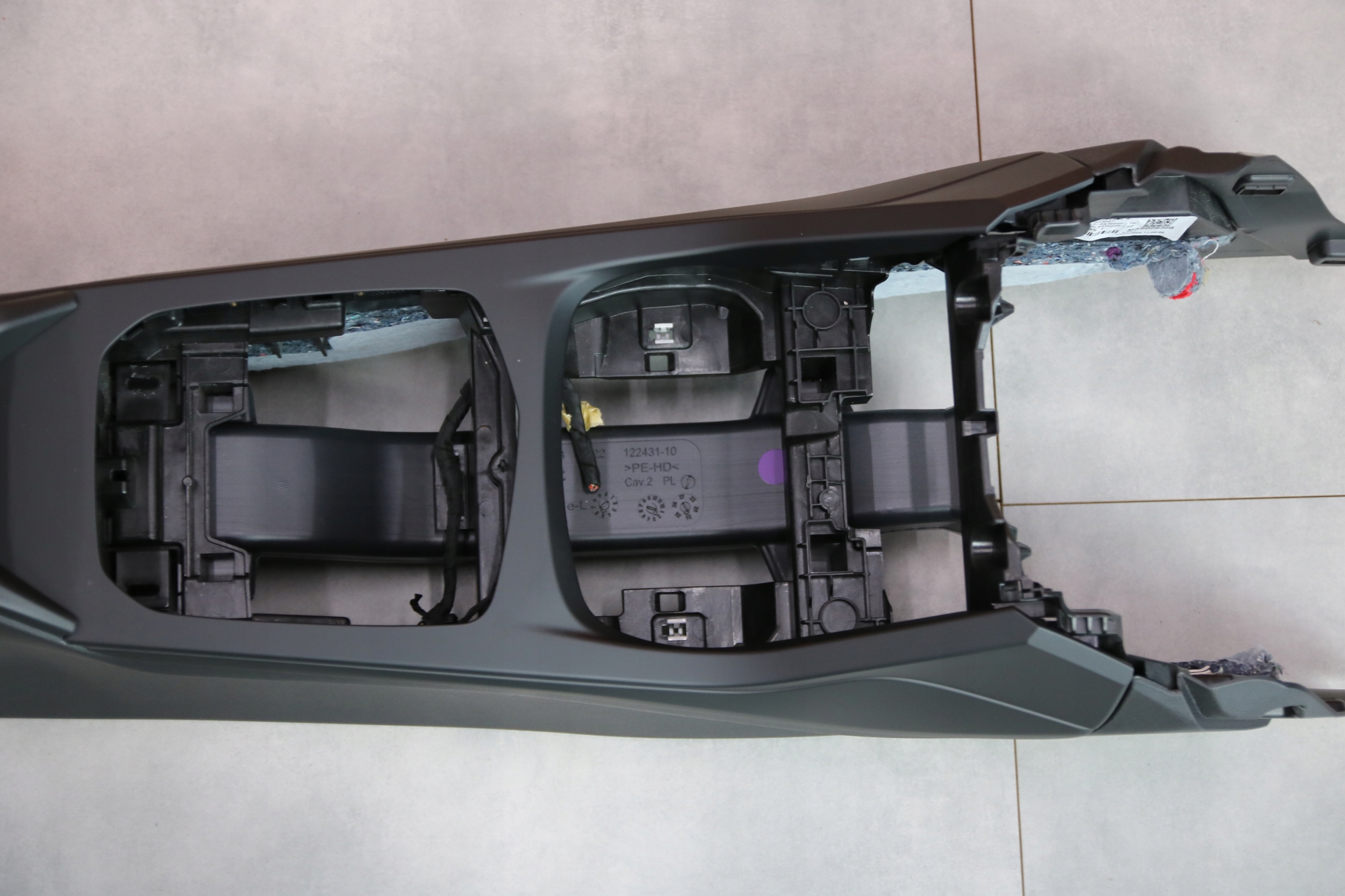 BMW 1' F70 2' F74 TUNEL central armrest black