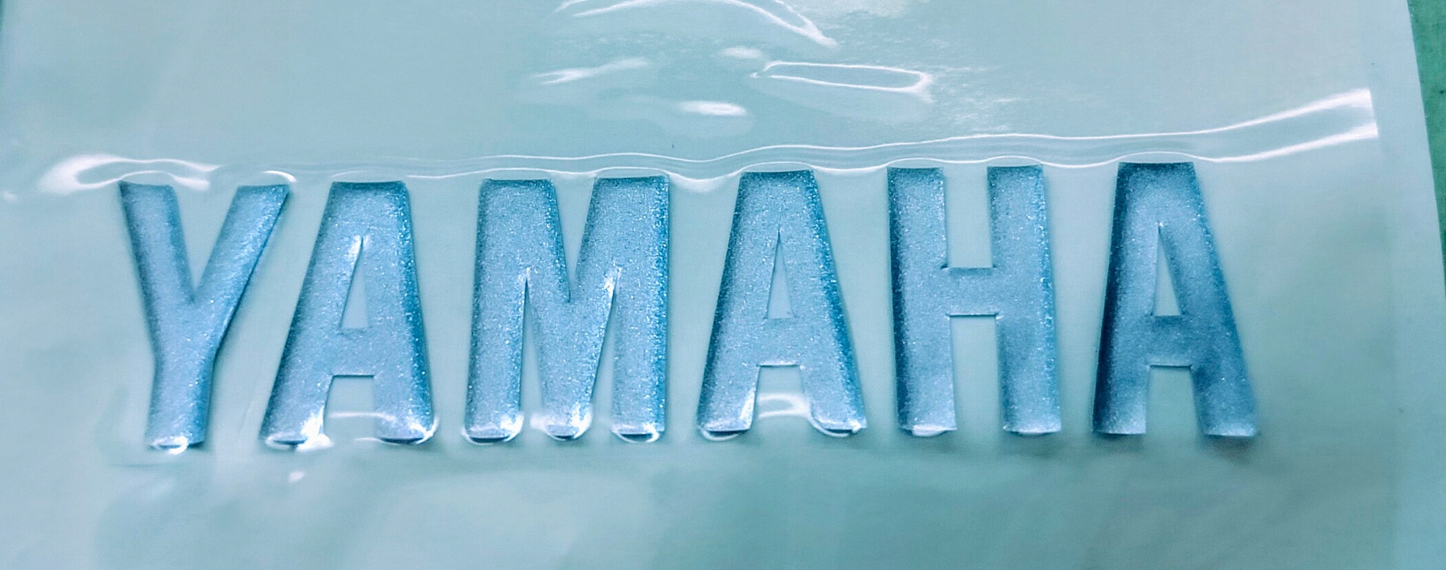 EMBLEMAT NAPIS ZNACZEK ORYGINAŁ YAMAHA XT660R 2004