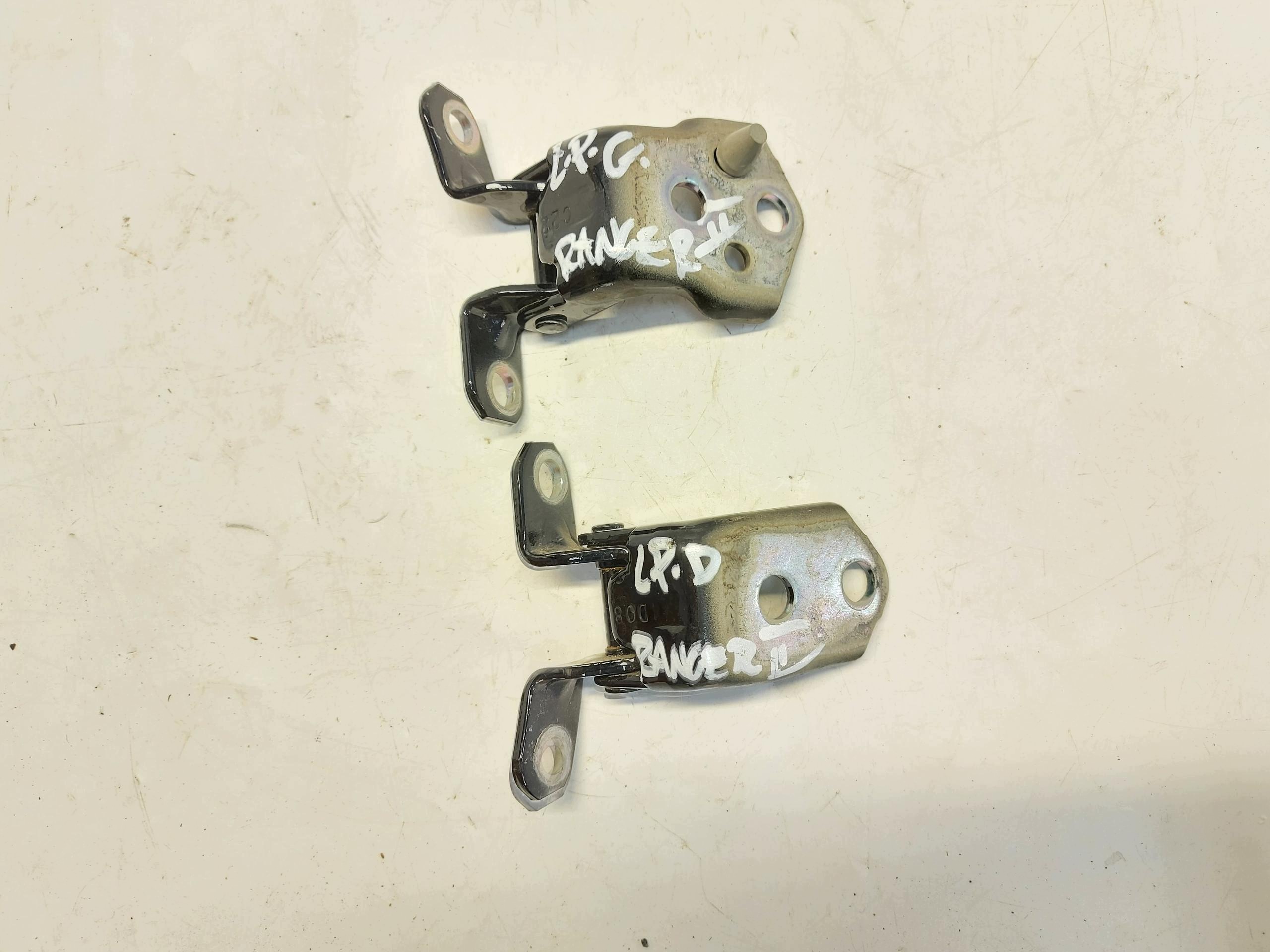 Ford Ranger VI 6 2024r. 3.0 TDCI hinge door left front GORA DOL