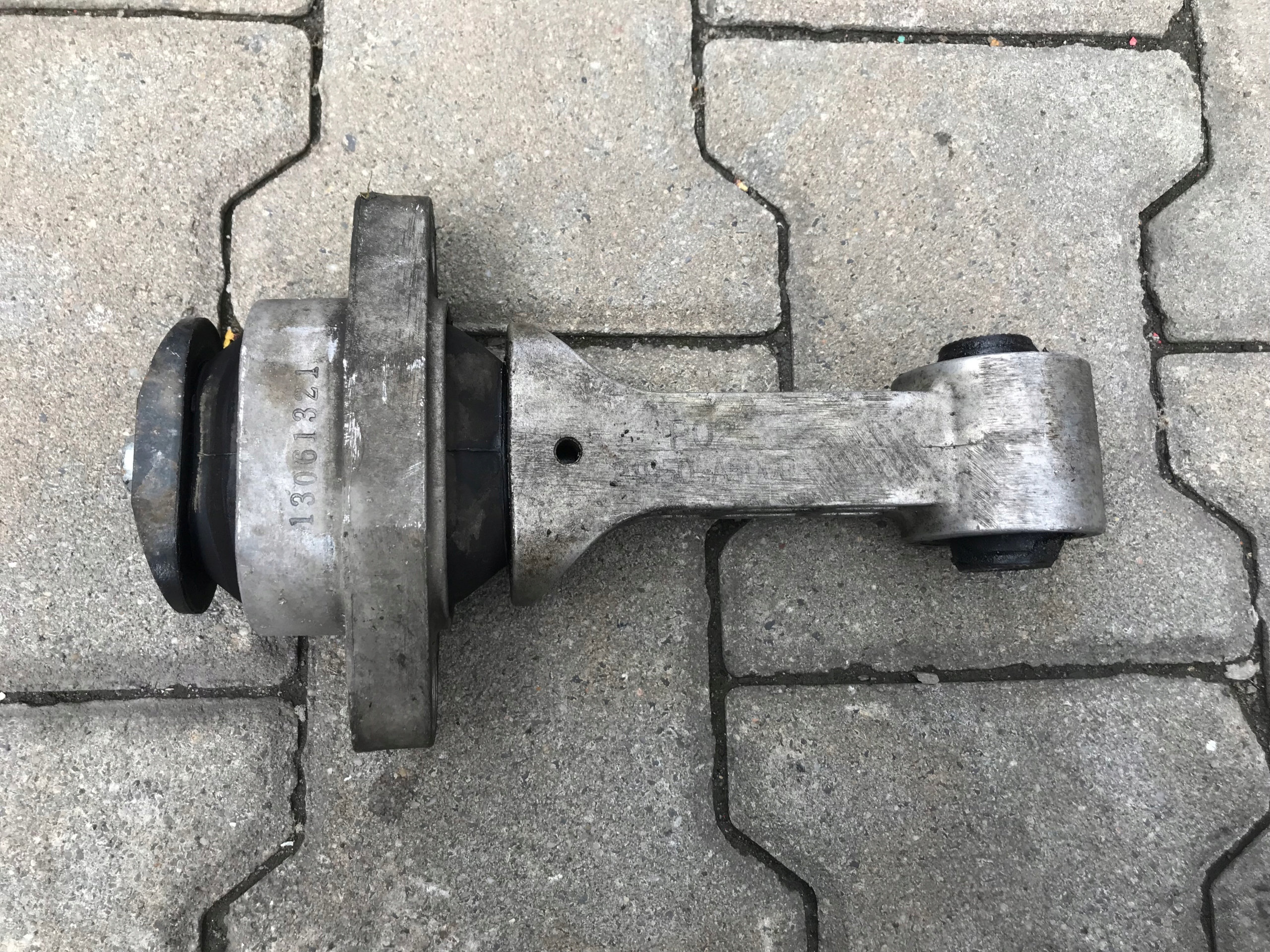 Kia Ceed II 1.6 CRDI Airbag Getriebehalter Lizak