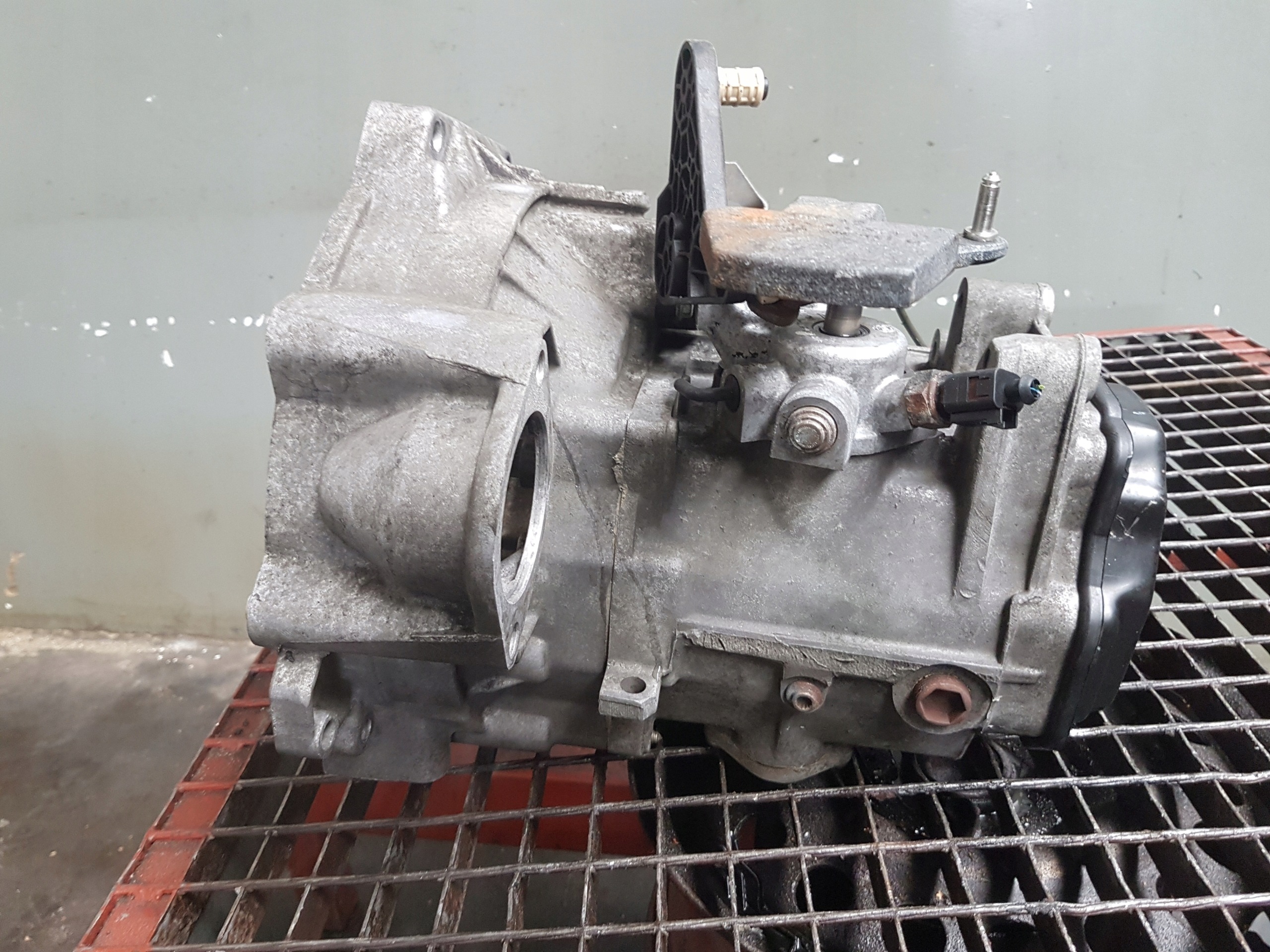 CAMBIO manuale VOLKSWAGEN TOURAN 1 JCR
