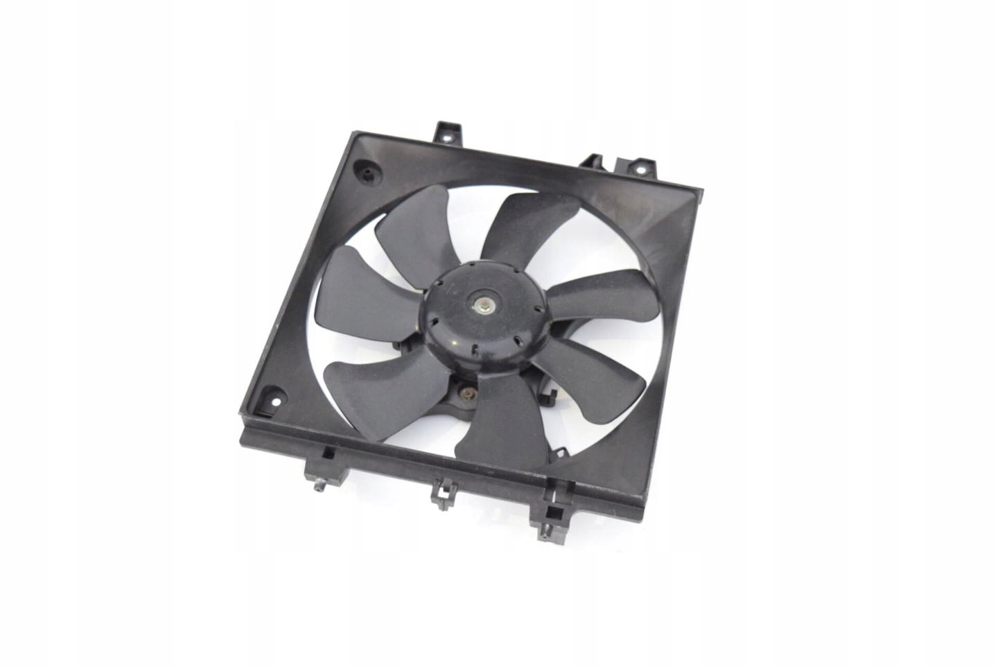 Вентилятор правий Subaru Impreza СР STI 2003-2007