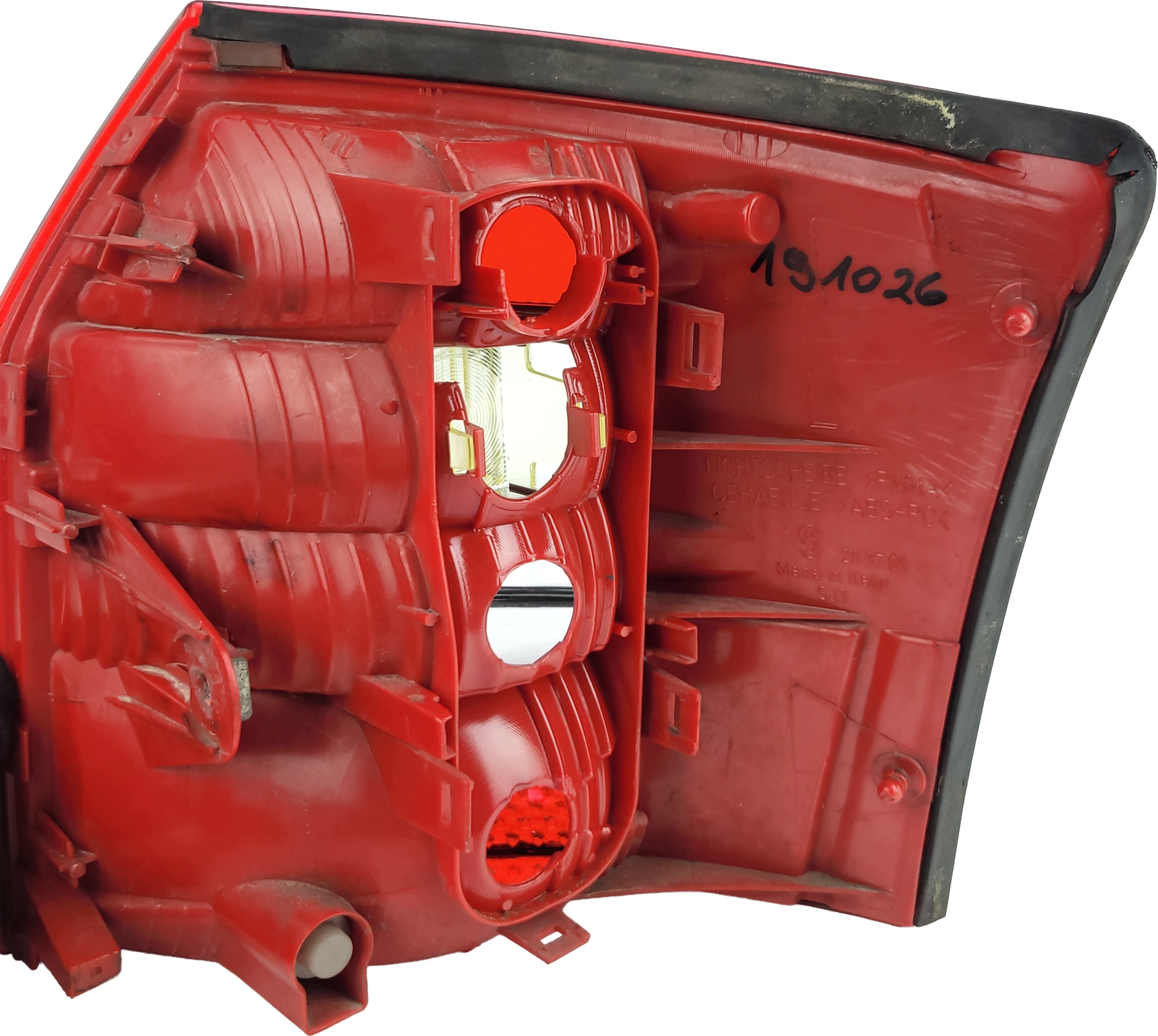 AUDI A4 B6 licht hinten heck links KOMBI 8E9945095