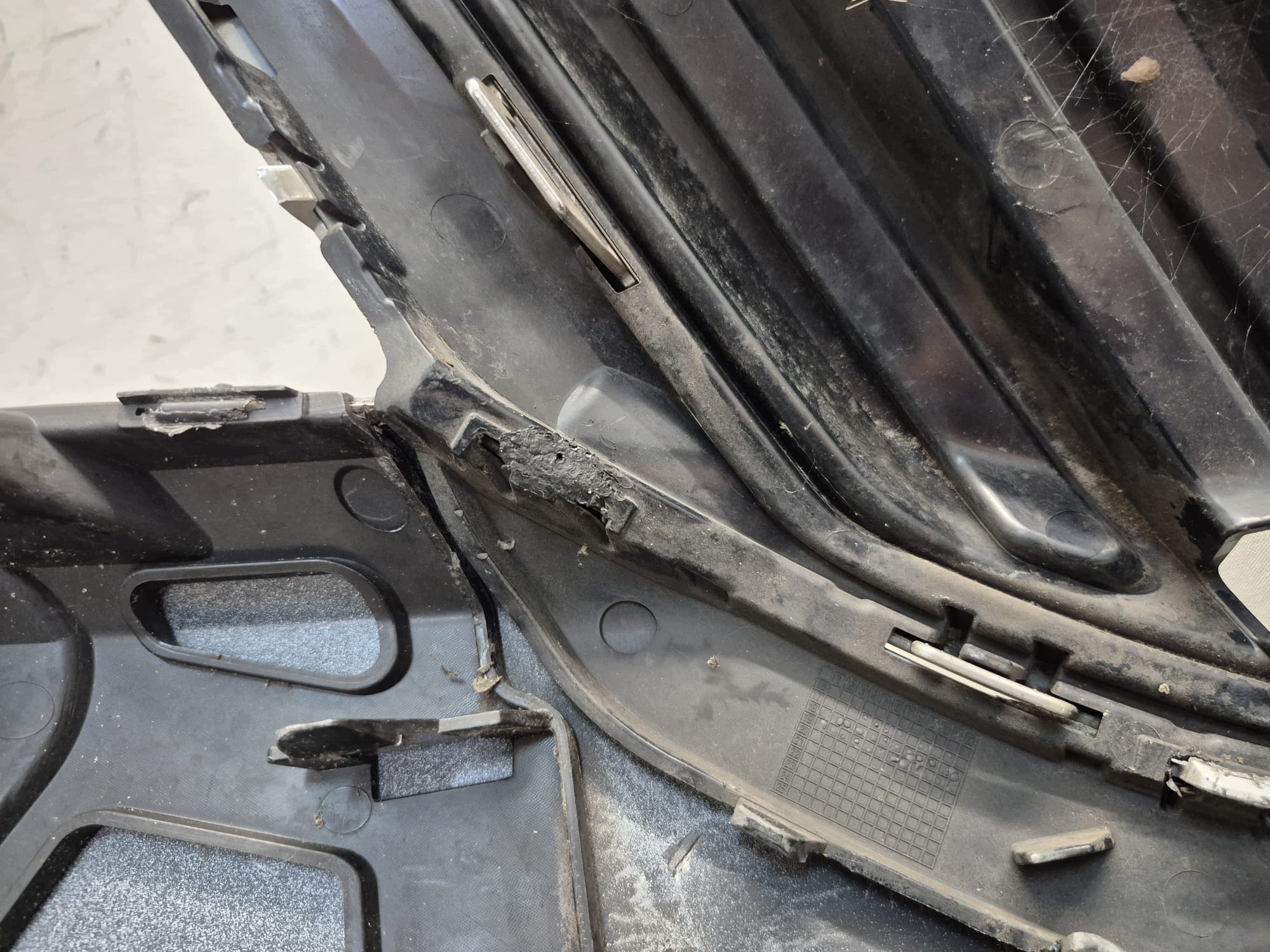 SKODA KAROQ 57A 17- bumper front front PDC 57A807221