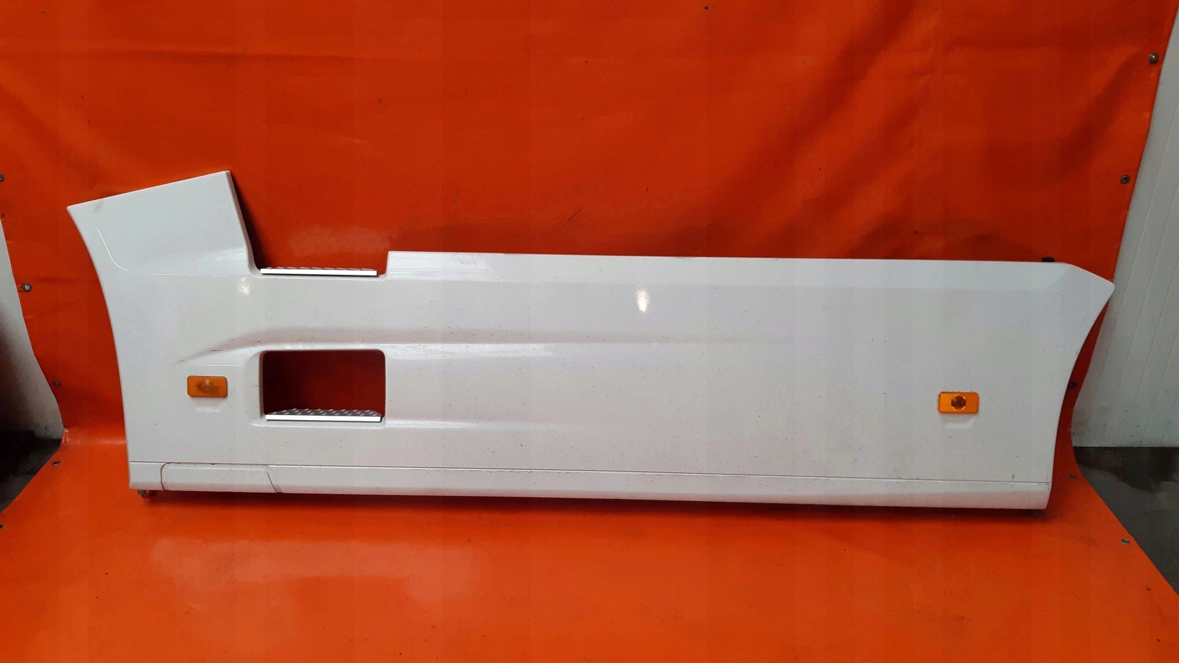 RENAULT T RANGE МЕЖОСЕВЫЕ СПОЙЛЕРЫ