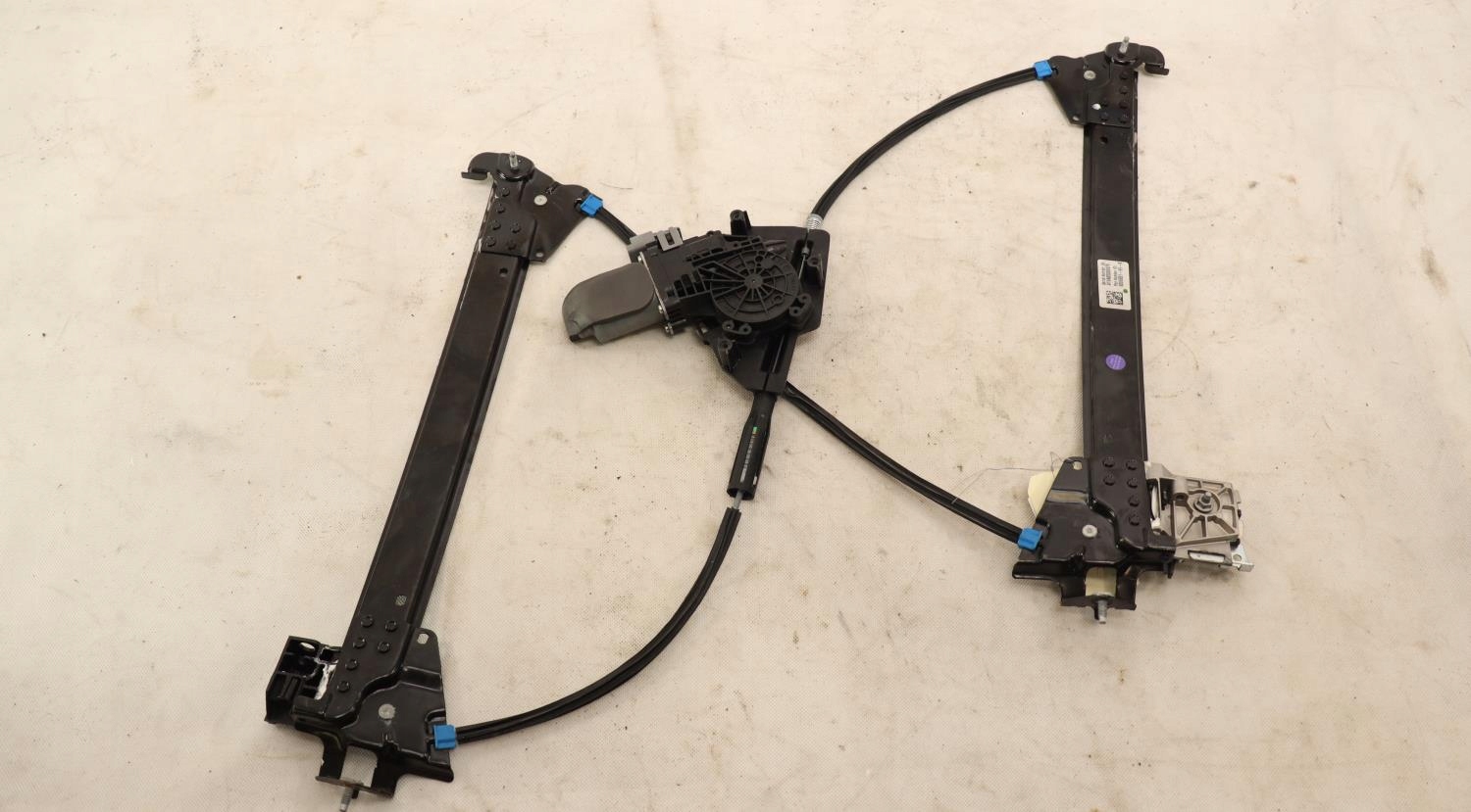 TESLA S PODNOŚNIK SZYBY PRAWY PRZÓD 6006651-99-K Numer katalogowy oryginału 6006651 600665199K 6006651-99-K