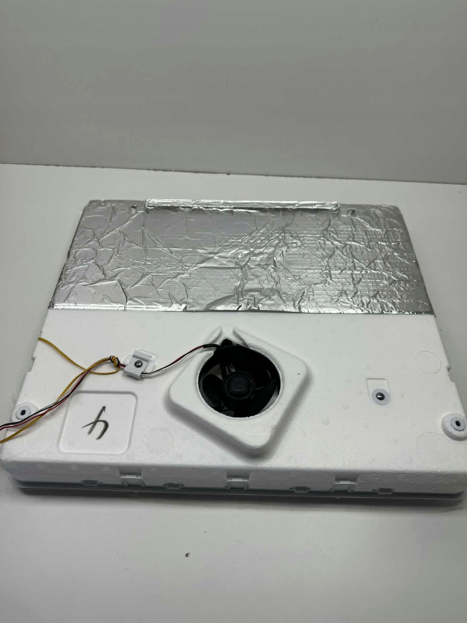 Samsung DA97-16247A kryt výparníku mrazničky (Assy Cover Evaporator)