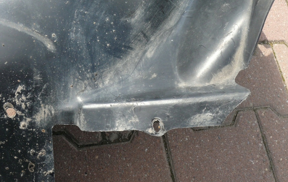 mudguard left front AUDI A8 D2 94-98r. 4D0821171DL