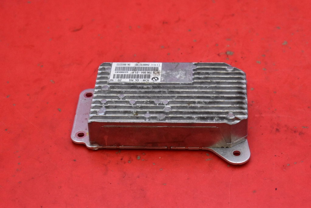 control unit module ICM 6796864 BMW F01 4.4 XDRIVE 407 KM 08-12