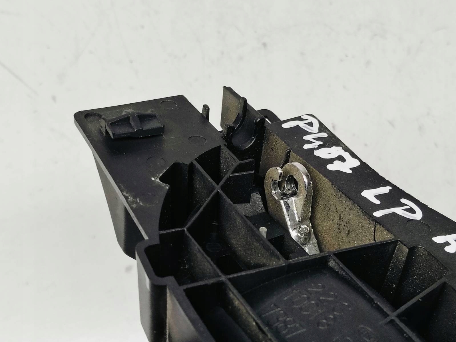 handle inner left front Peugeot 407 1.8 16V 96526178VD