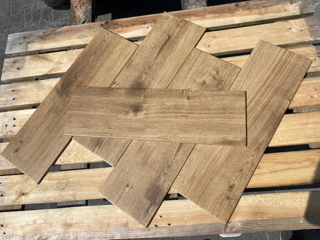 płytka podłogowa 20x60 stare drewno dąb Classico Typ gres